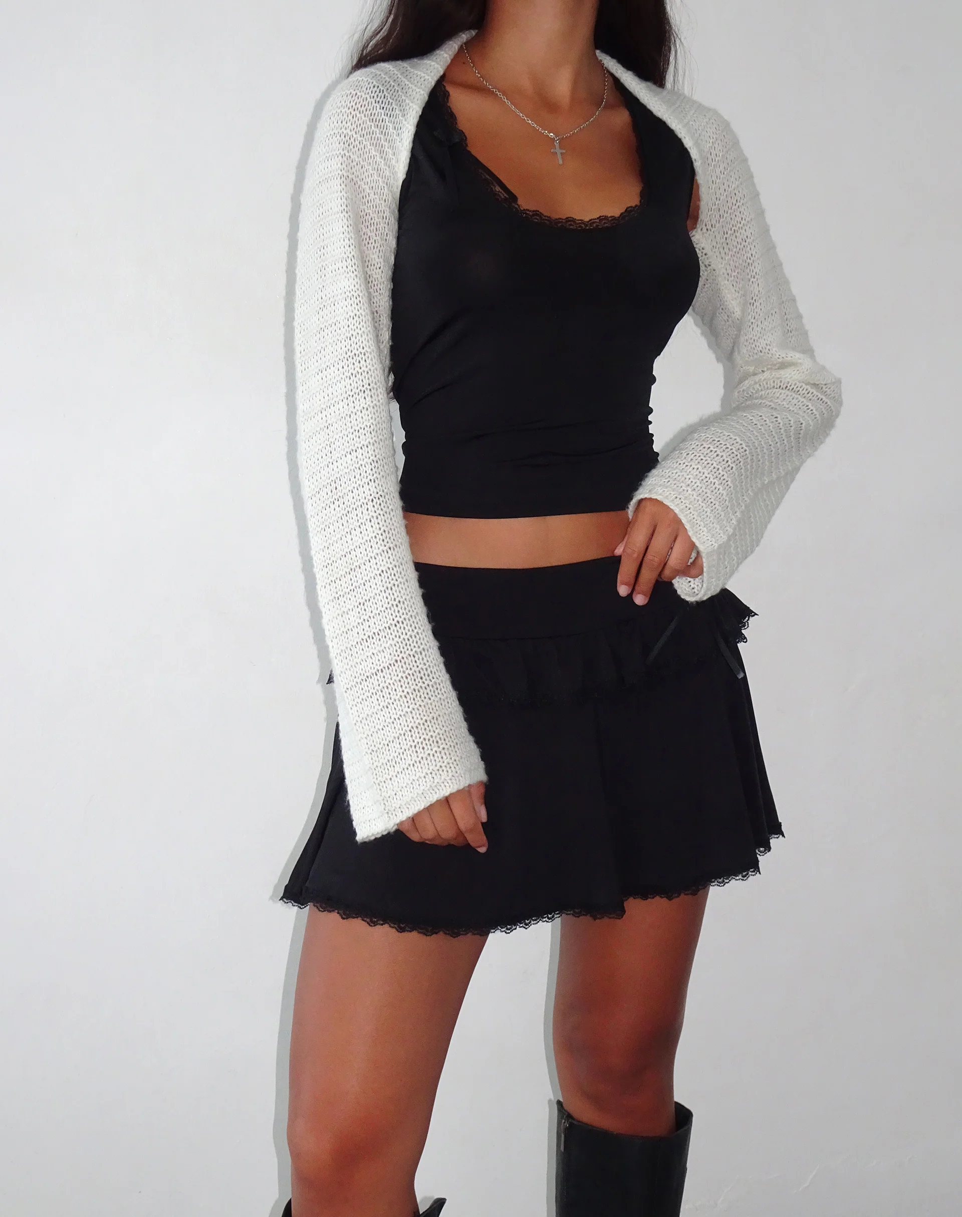 Nobila Shrug Top in Ivory - Awmao