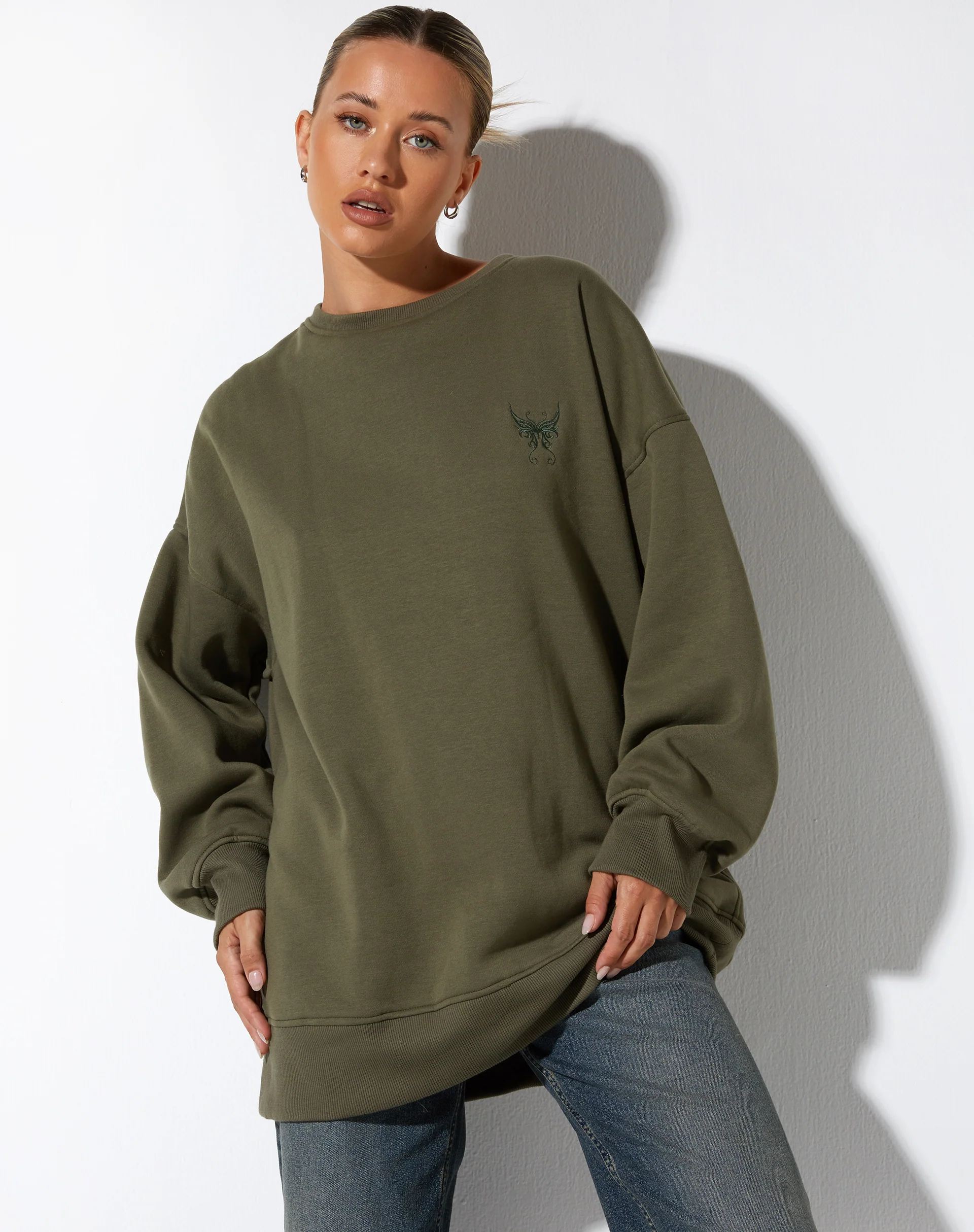 Lei Sweatshirt in Grape Leaf Butterfly Embro - Awmao