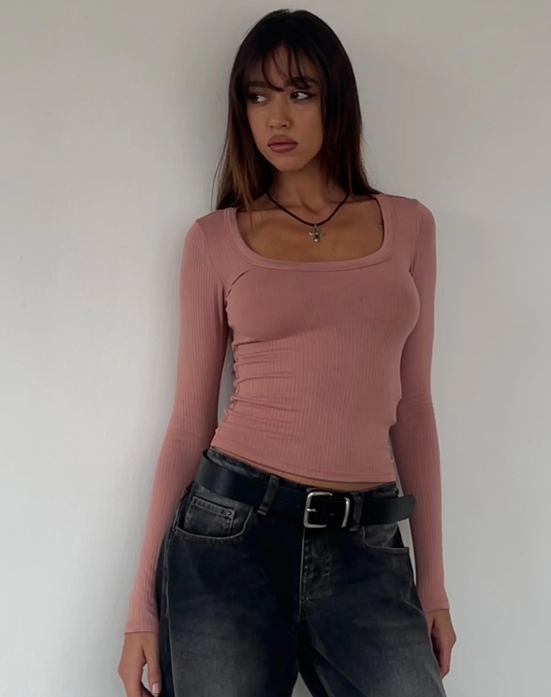 Binlo Extra Long Sleeve Top in Dusty Pink Rib - Awmao