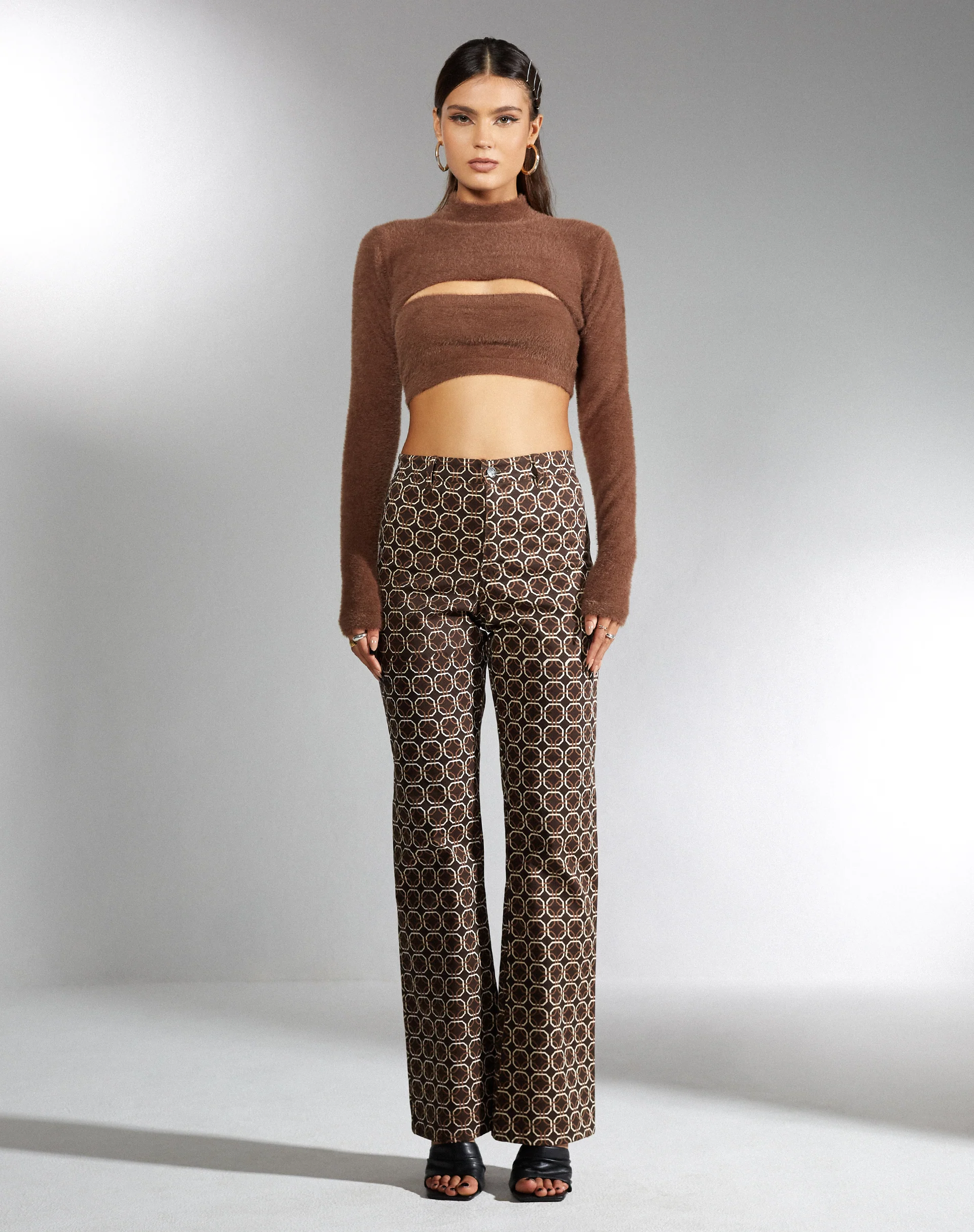 Bukian Cropped Jumper in Knit Brown - Awmao