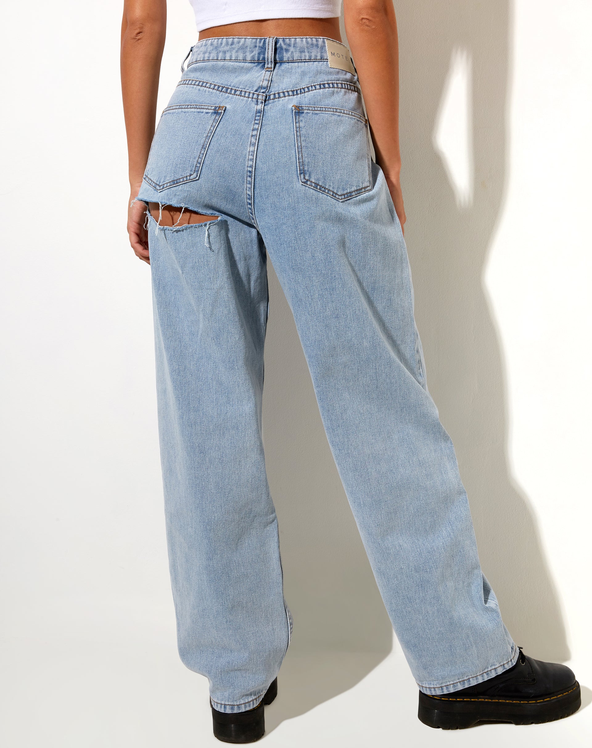 Bum Rips Parallel Jean in Tonal Light Wash - Awmao