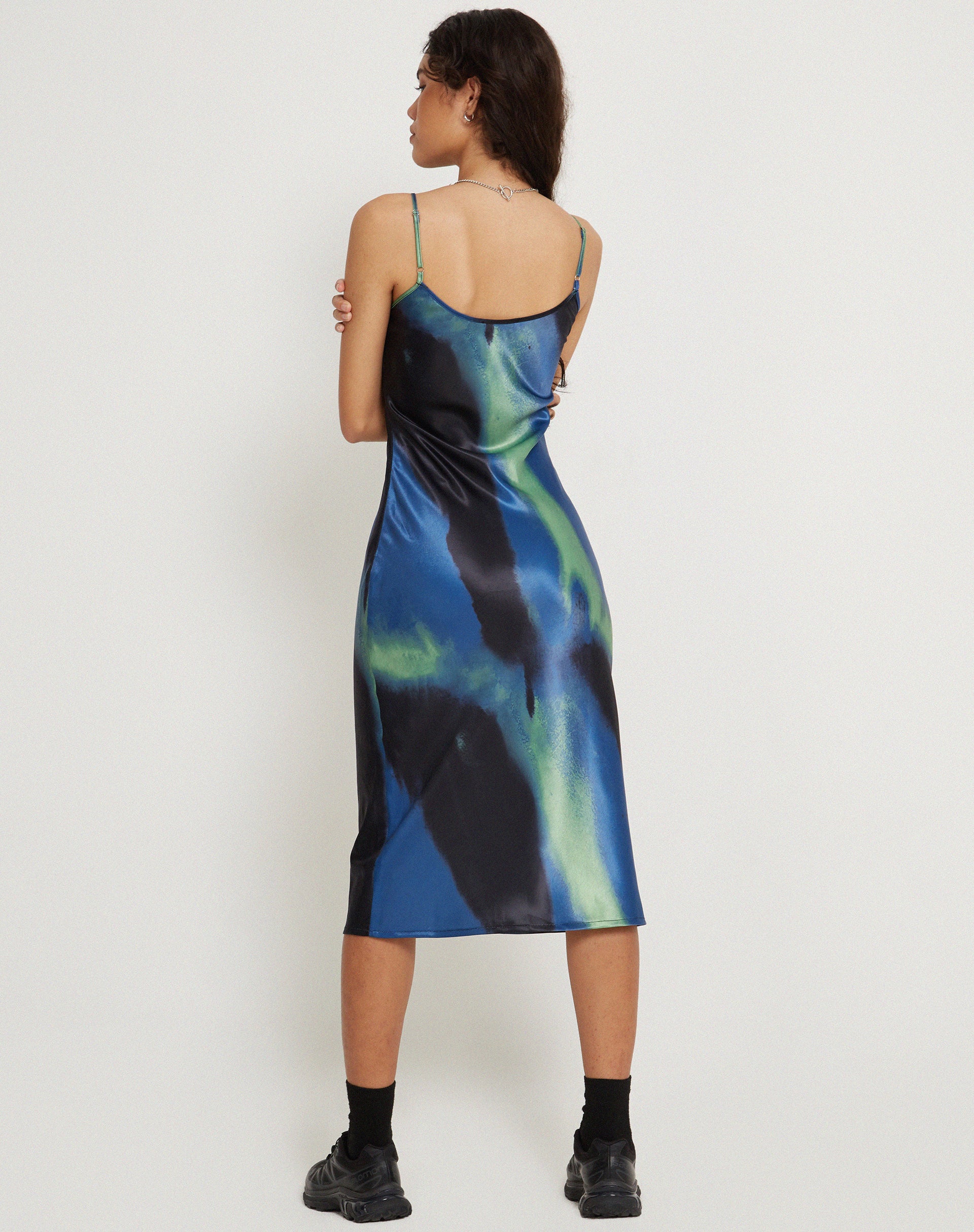 Juvina Midi Dress in Satin Watercolour Navy - Awmao