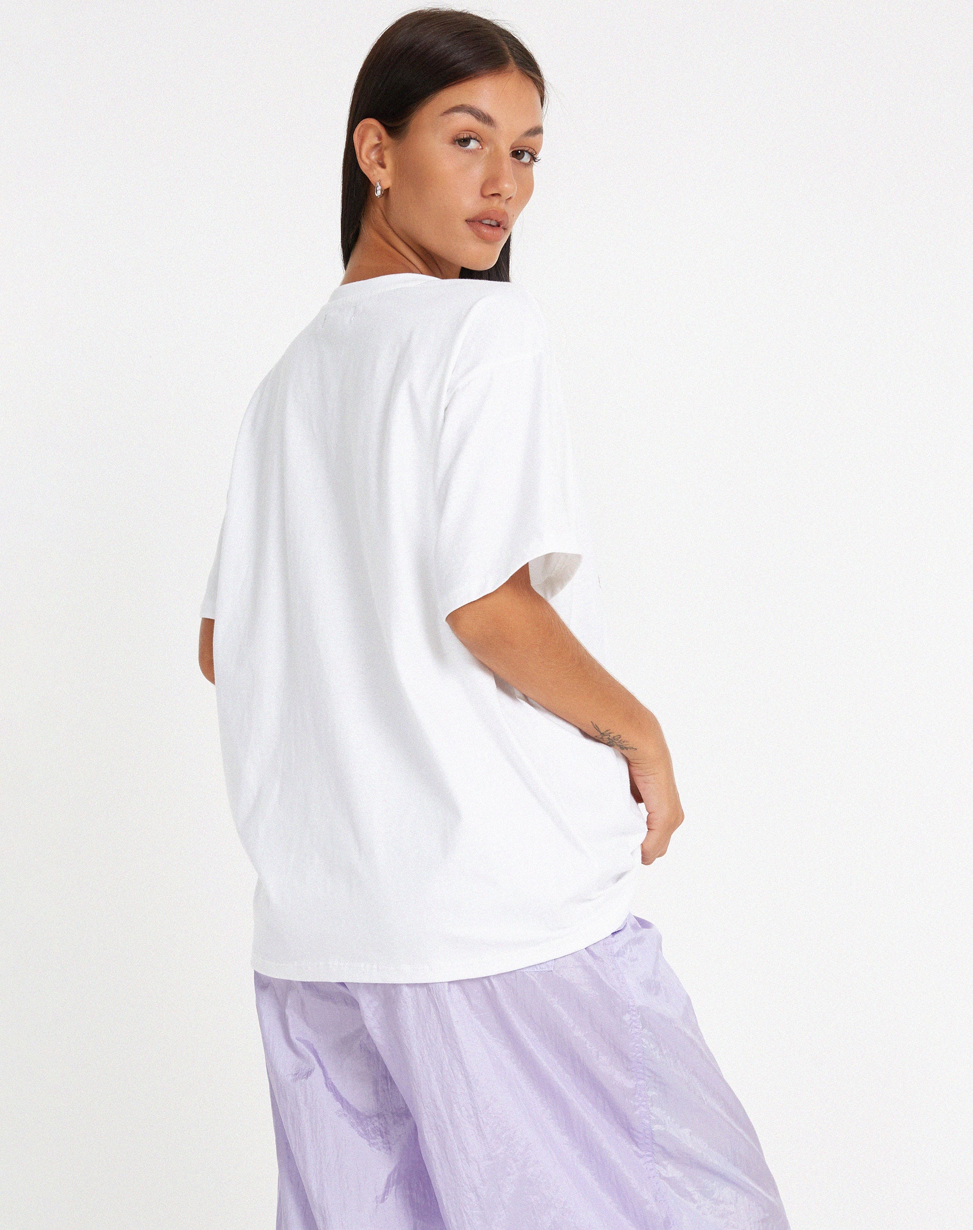 Oversize Basic Tee in White Bite Me - Awmao