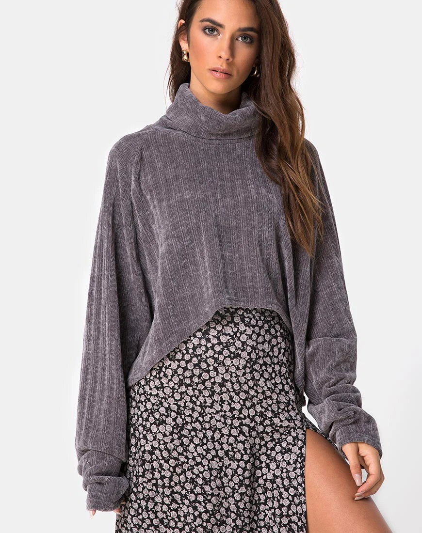 Evie Cropped Sweatshirt in Chenille Grey - Awmao