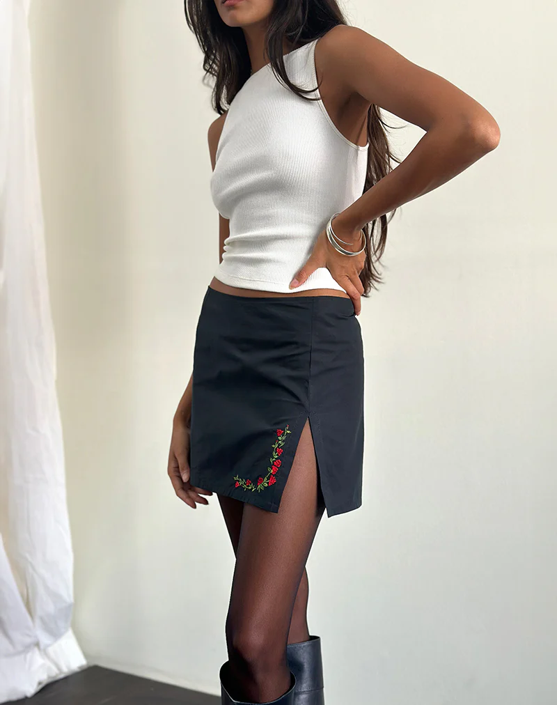 Sheny Mini Skirt in Tapshoe with Red Flower Embroidery - Awmao
