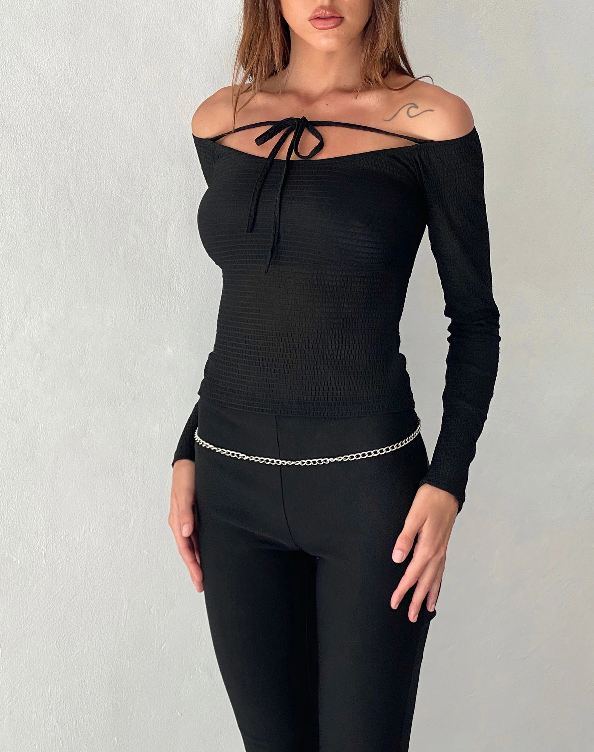 Alondra Long Sleeve Tie Front Top in Textured Black - Awmao