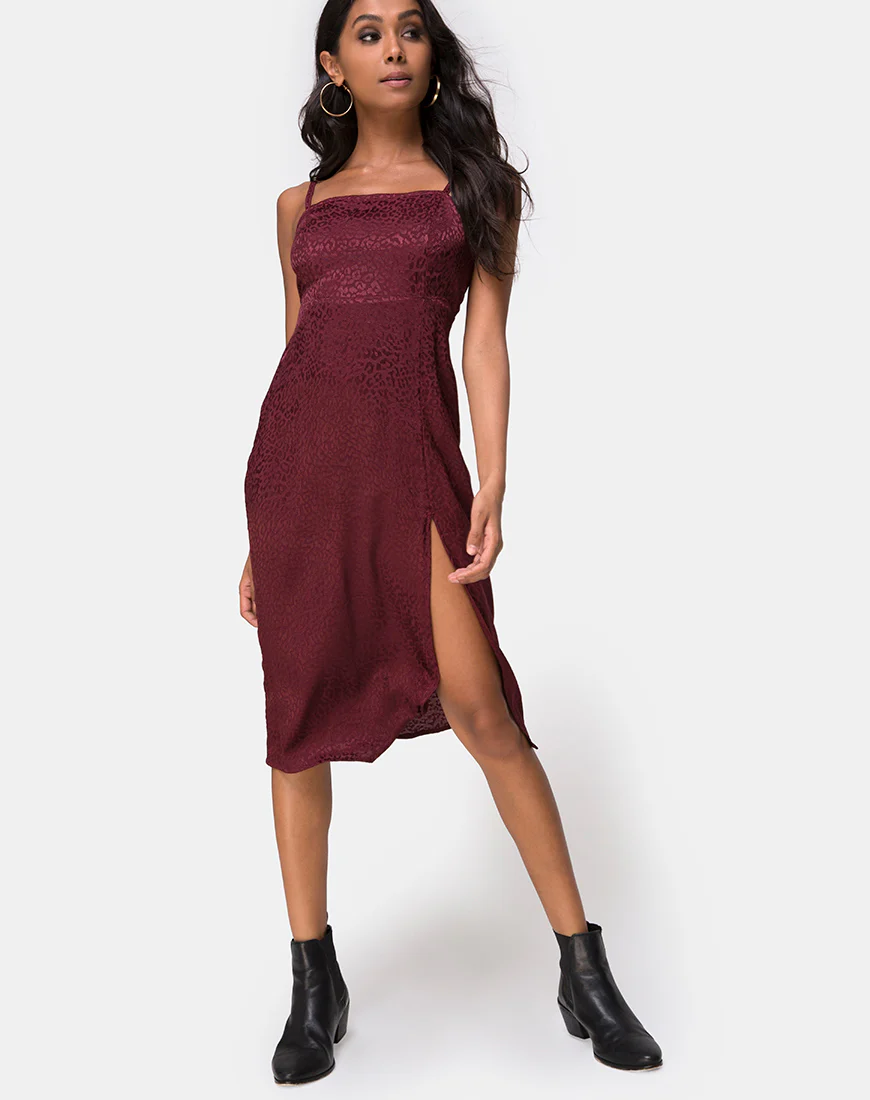Kaoya Midi Dress in Satin Cheetah Burgundy - Awmao