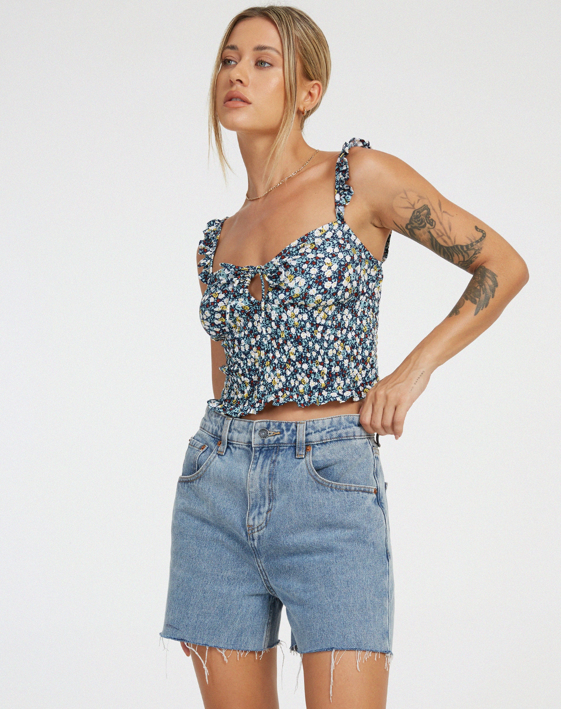 Ezra Crop Top in Floral Field Navy - Awmao