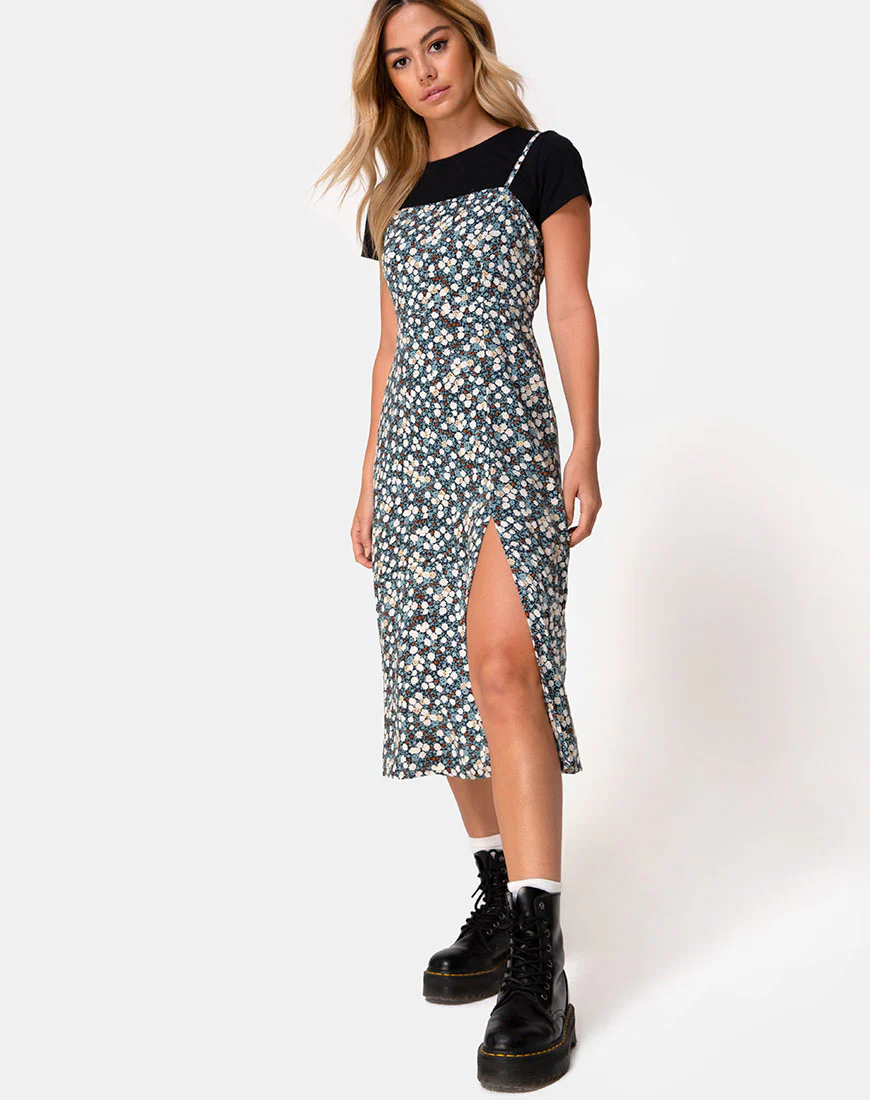 Kaoya Dress in Floral Field Navy - Awmao