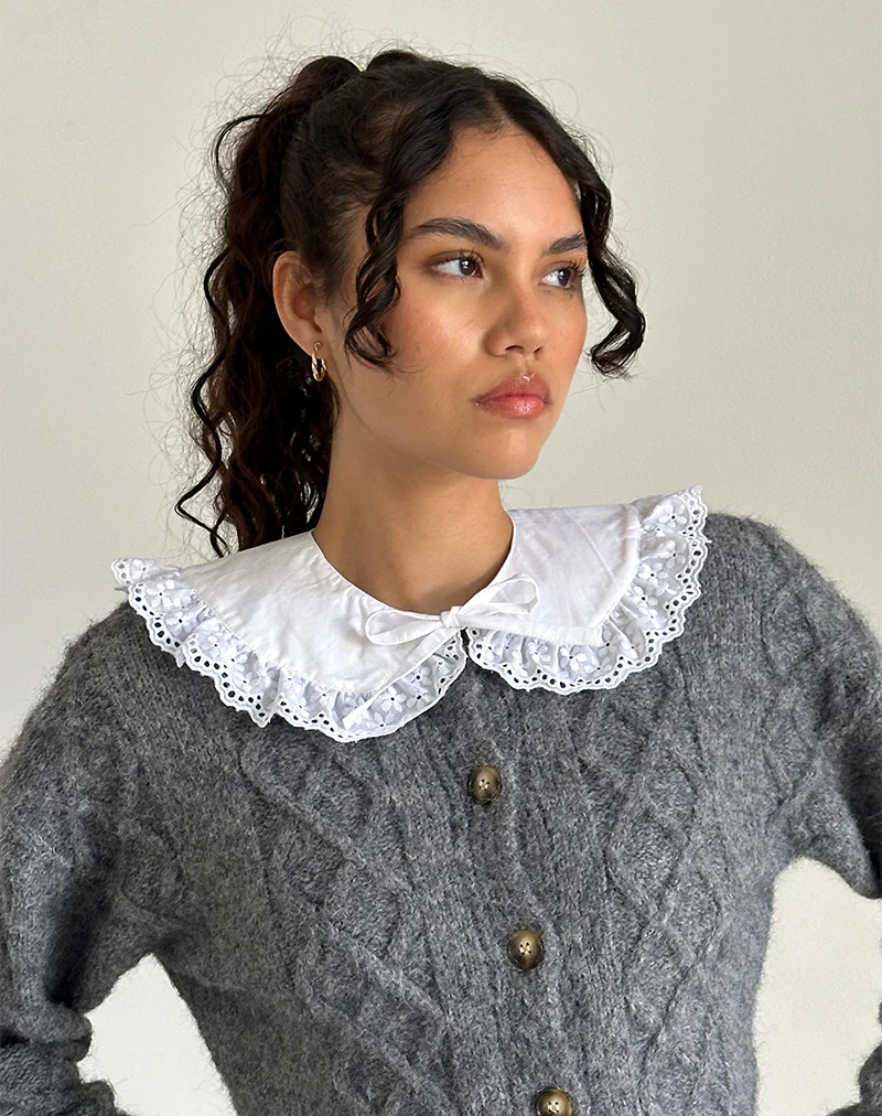 Bossa Detachable Collar in White - Awmao