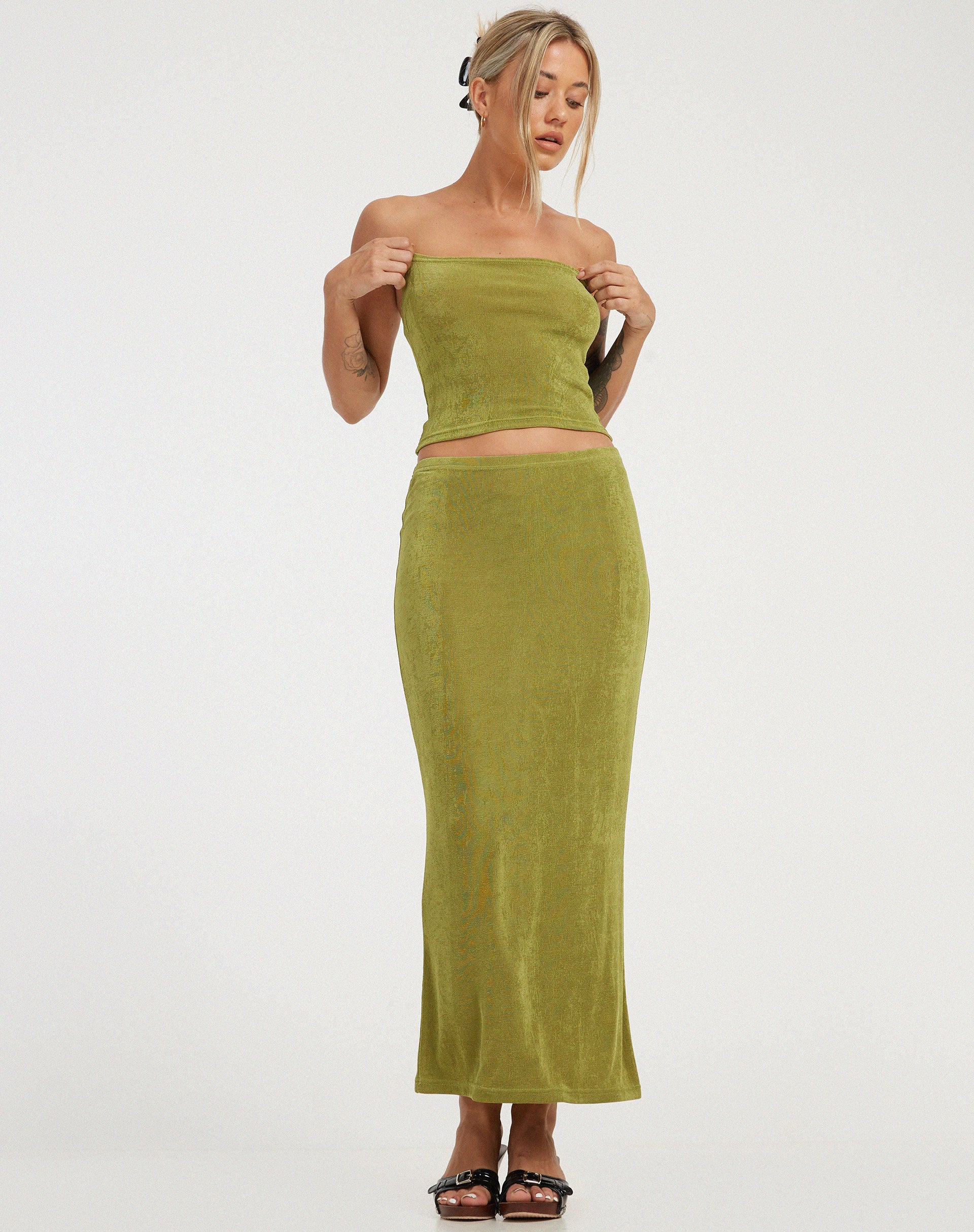 Tulus Maxi Skirt in Lime - Awmao