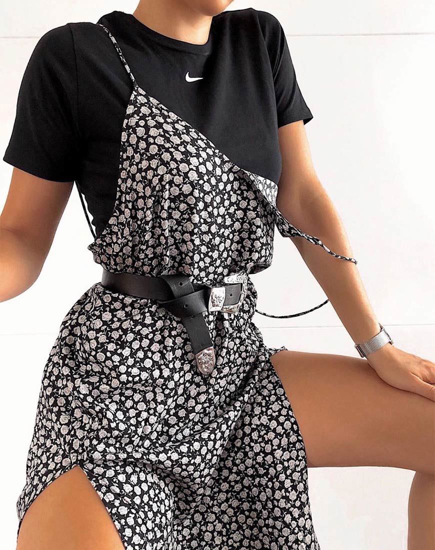 Hime Dress in Ditsy Rose Black - Awmao
