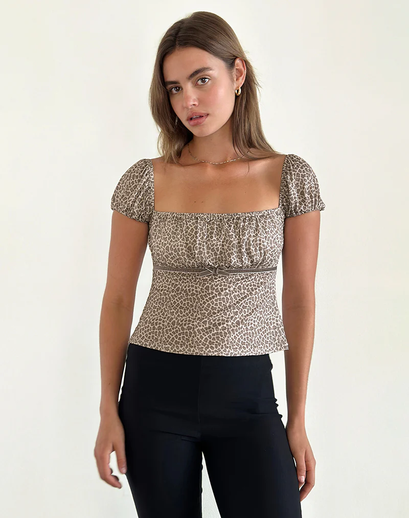 Jarji Blouse in Dainty Leopard Light Brown - Awmao