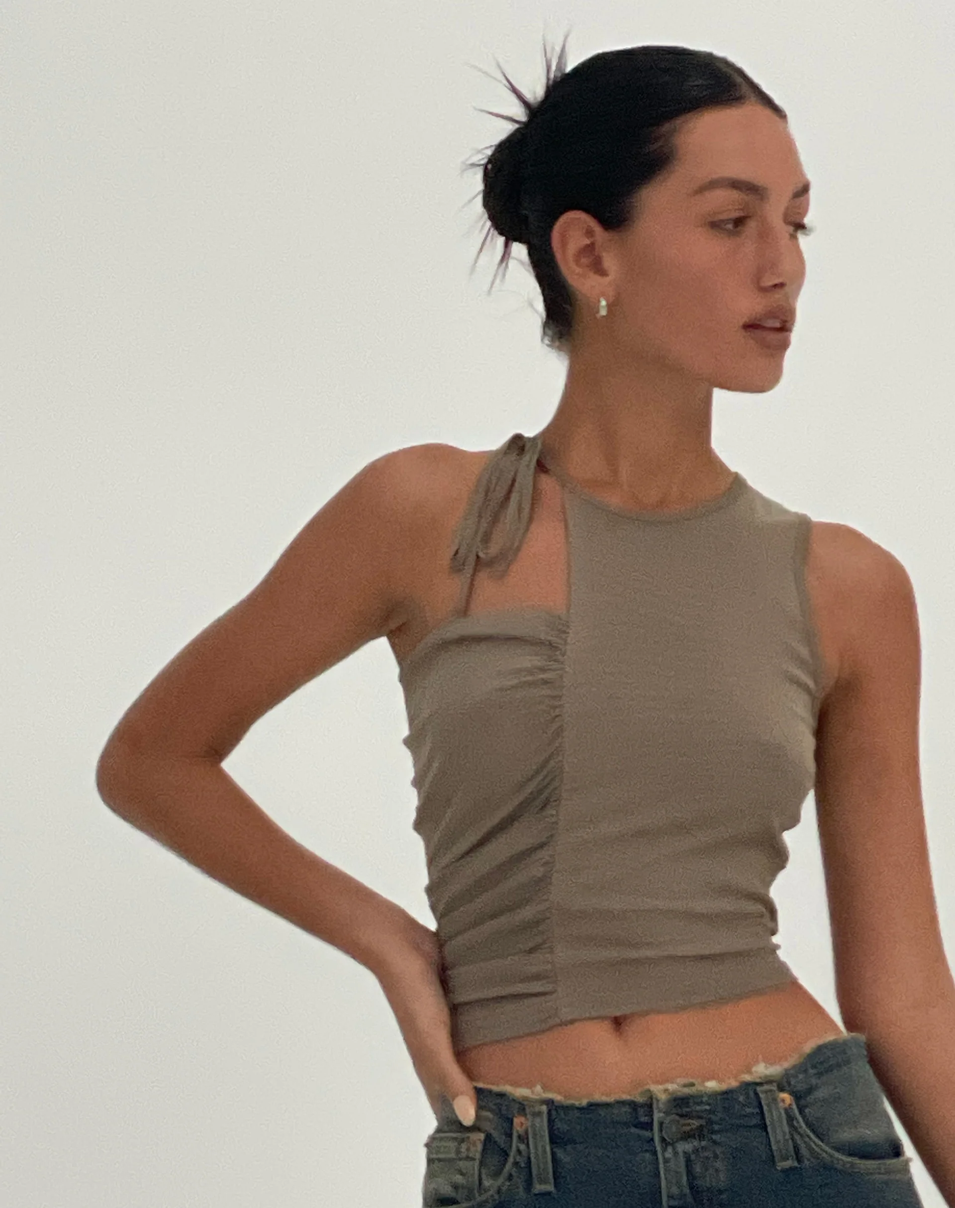 MOTEL X JACQUIE Sonja Crop Top in Oatmeal - Awmao