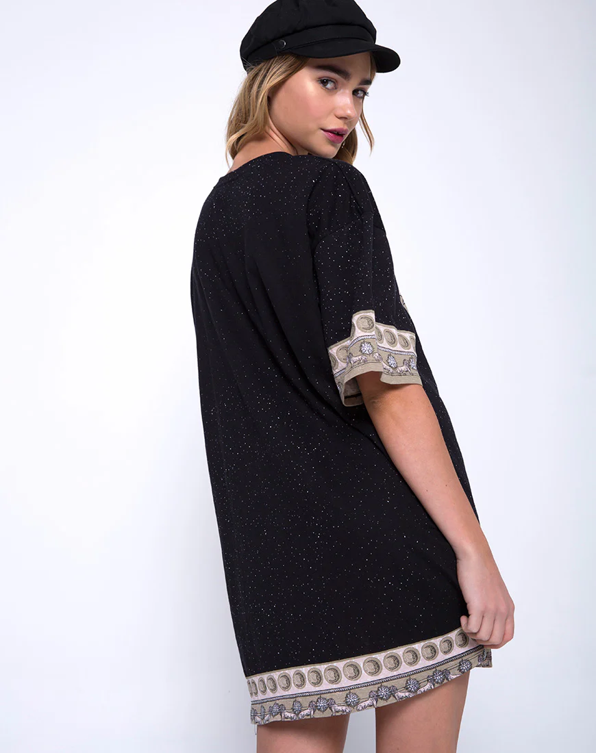 Sunny Kiss Oversize Tee in Eclipse Placement - Awmao