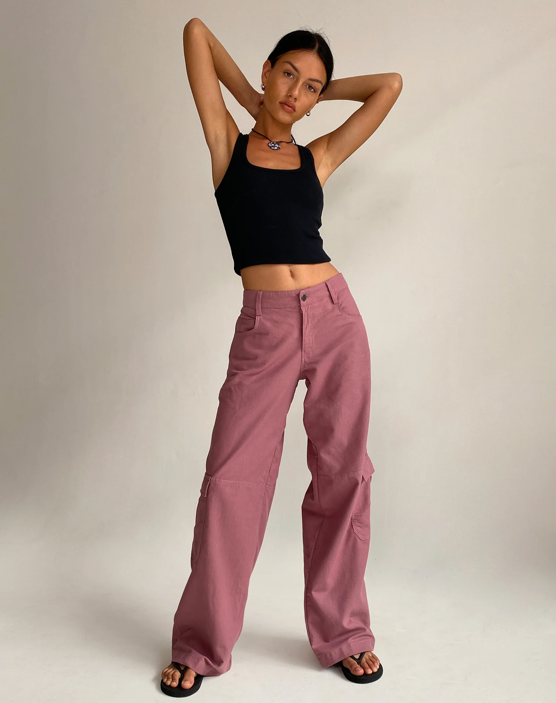 Gemma Low Rise Cargo Trouser in Mauve Linen - Awmao
