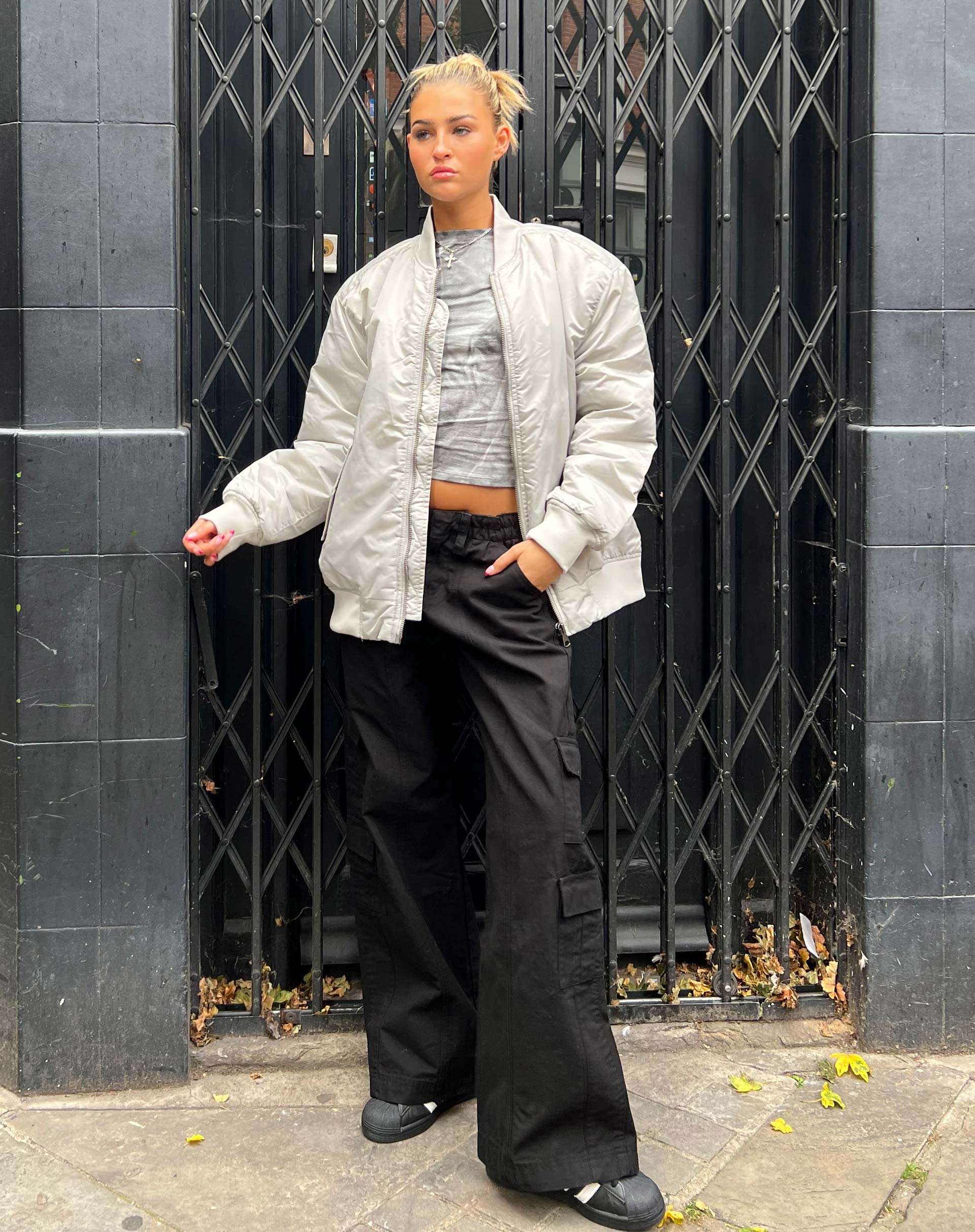 Hansa Cargo Trouser in Black - Awmao