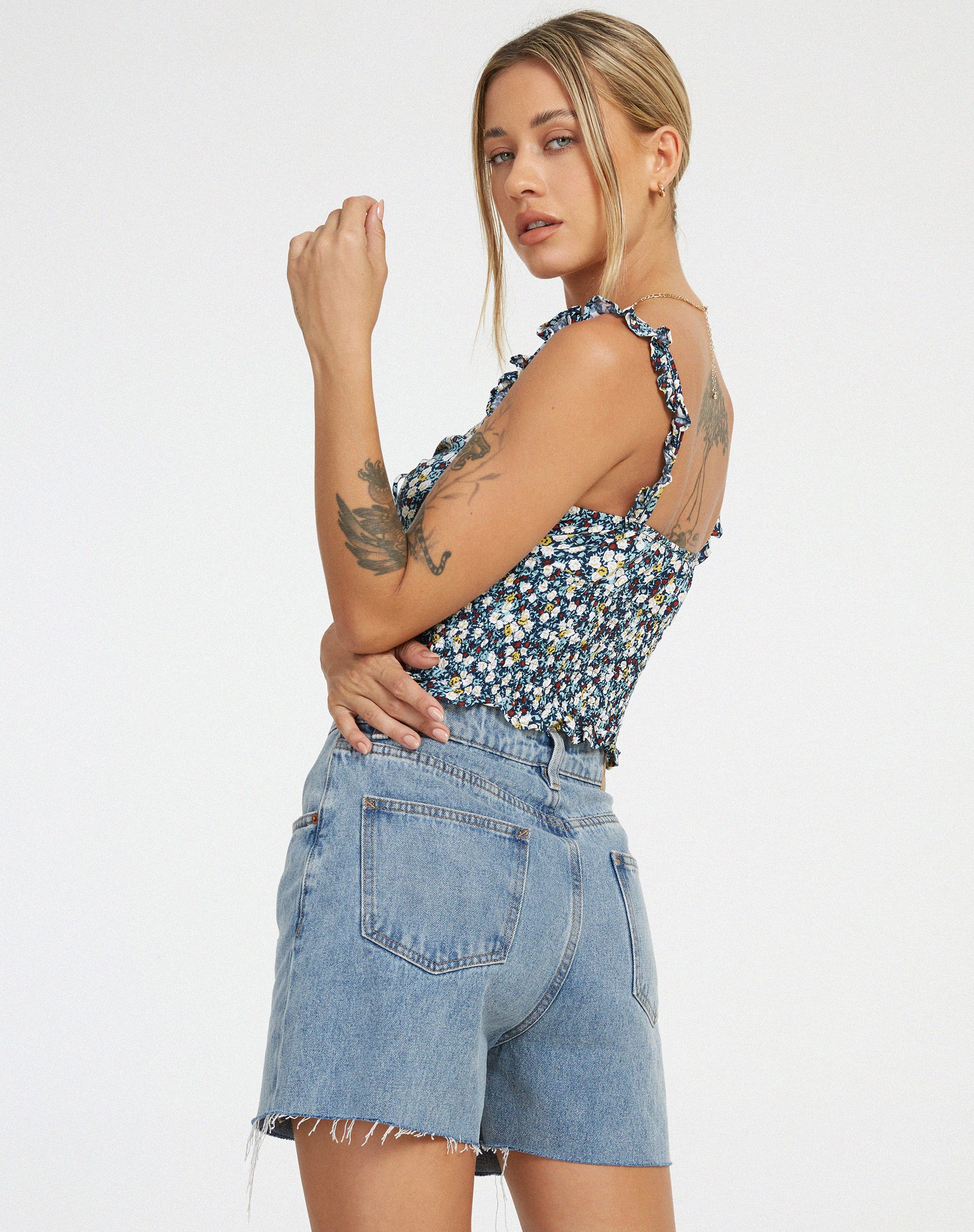 Ezra Crop Top in Floral Field Navy - Awmao