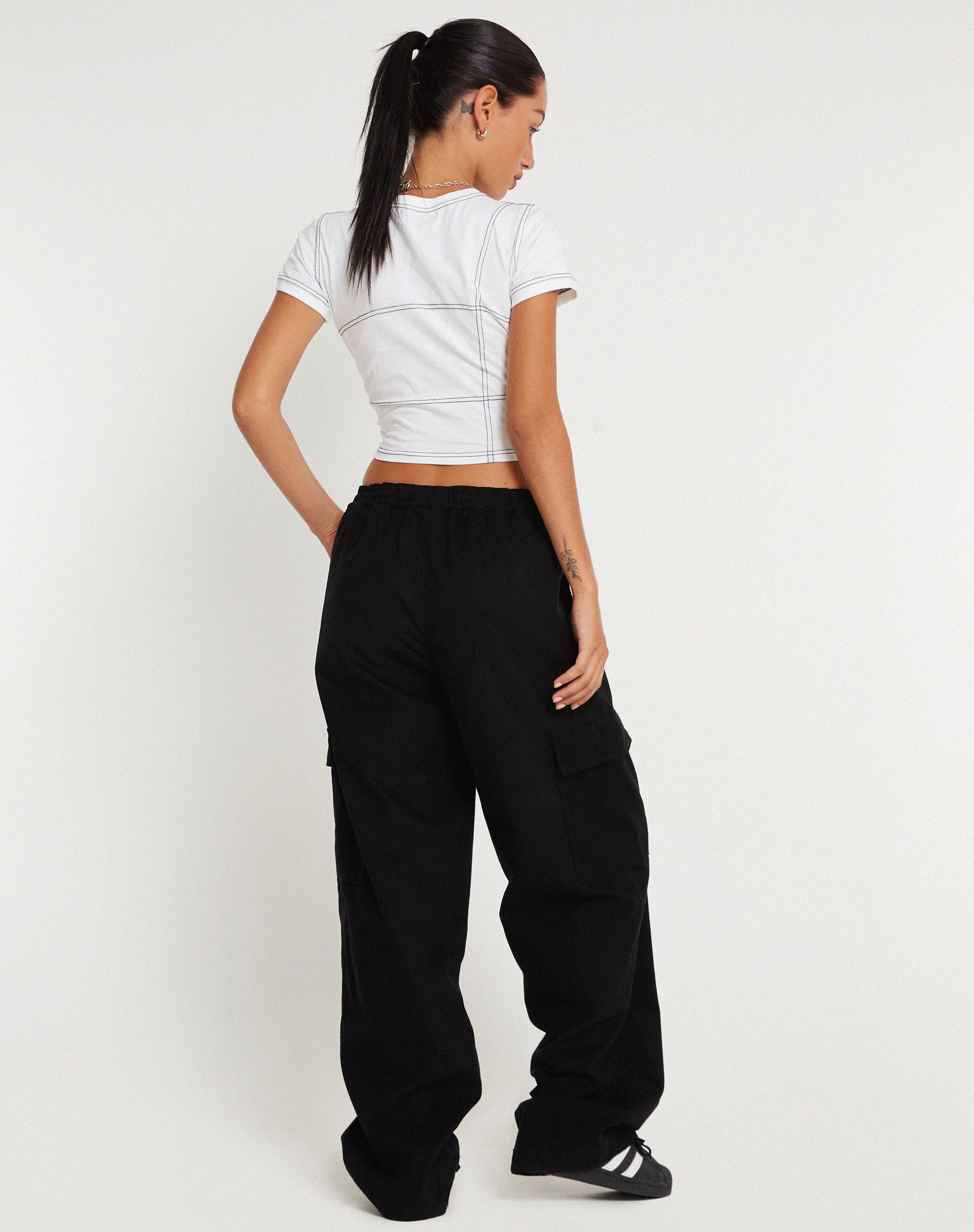 Geona Wide Leg Cargo Trouser in Black - Awmao