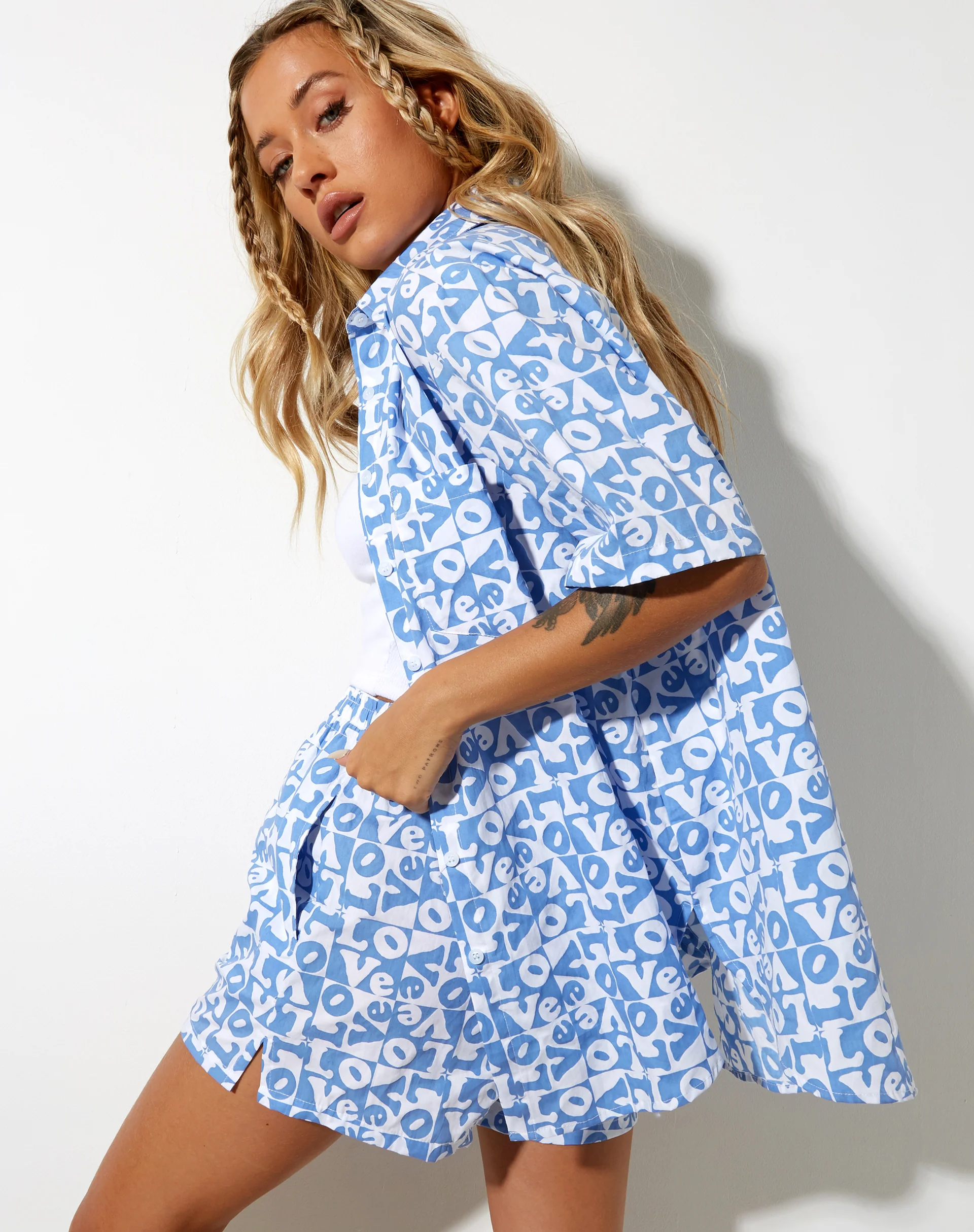 Smith Short Sleeve Shirt in Love Checker Blue - Awmao