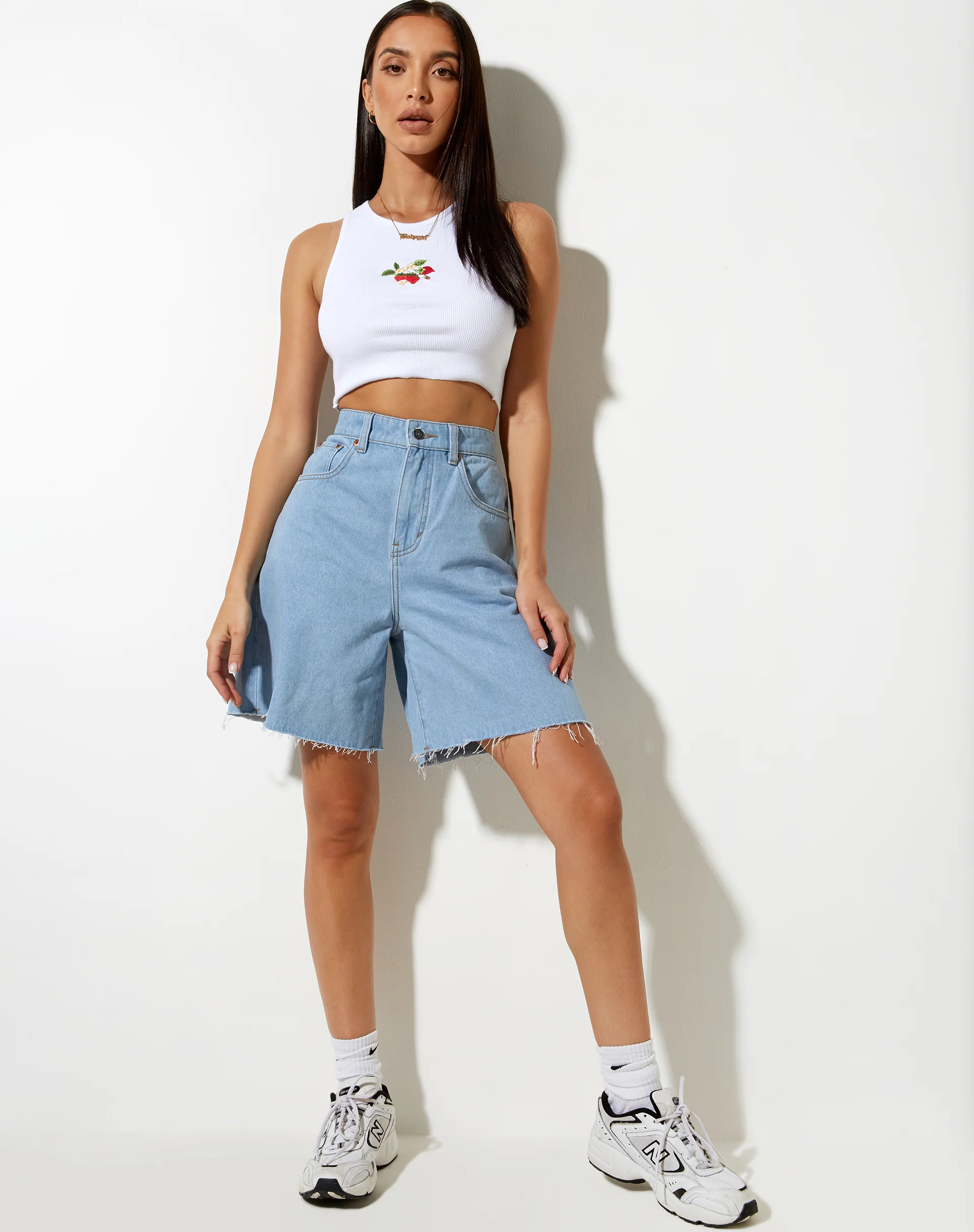 Givas Crop Top in White Strawberry Embro - Awmao