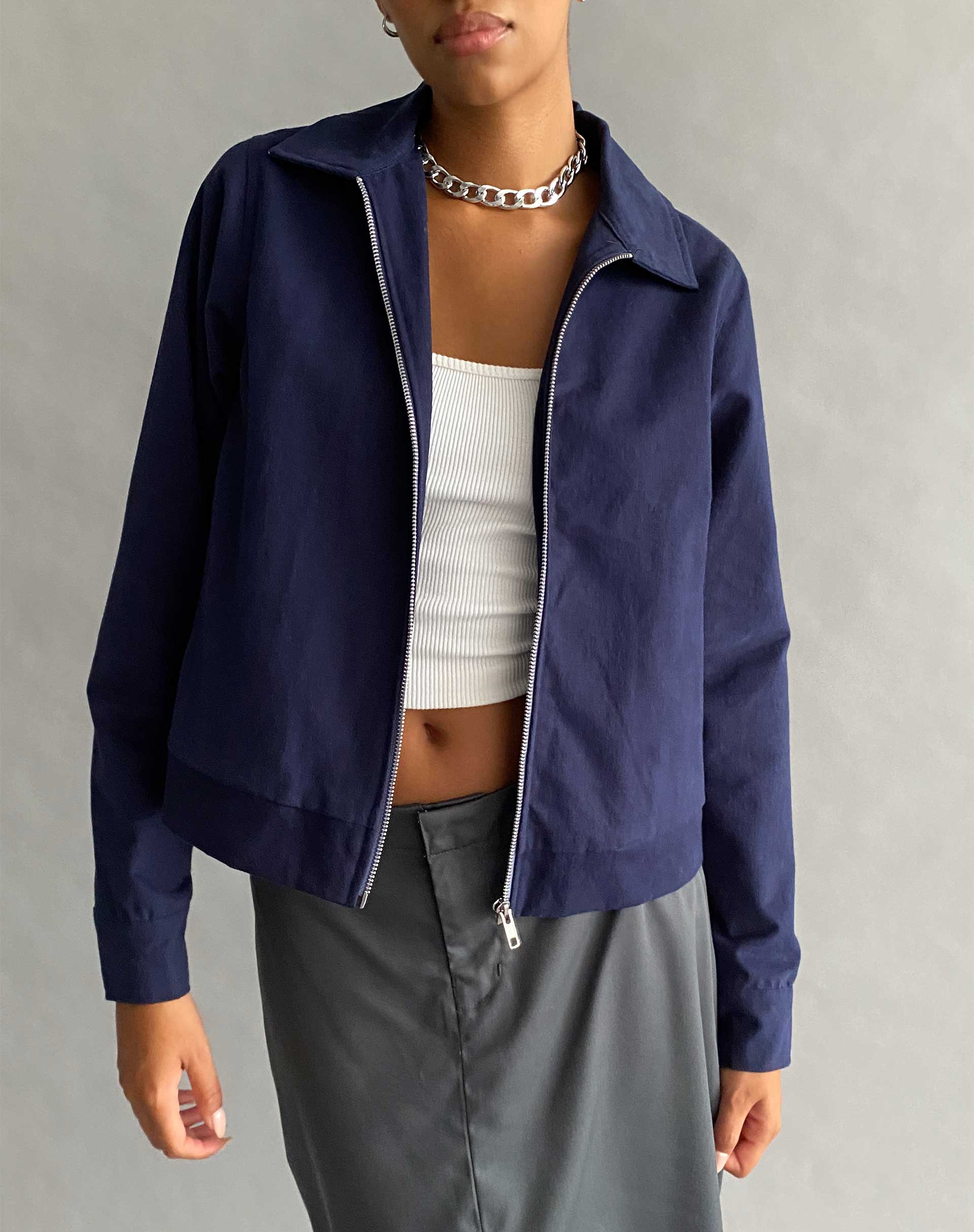 Tumbas Jacket in Navy - Awmao
