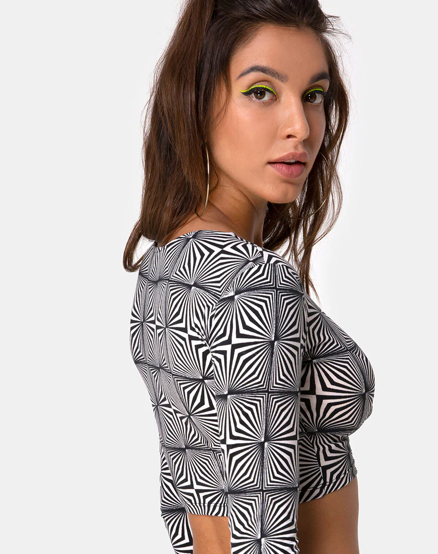 Tinata Crop Top in Spyro - Awmao