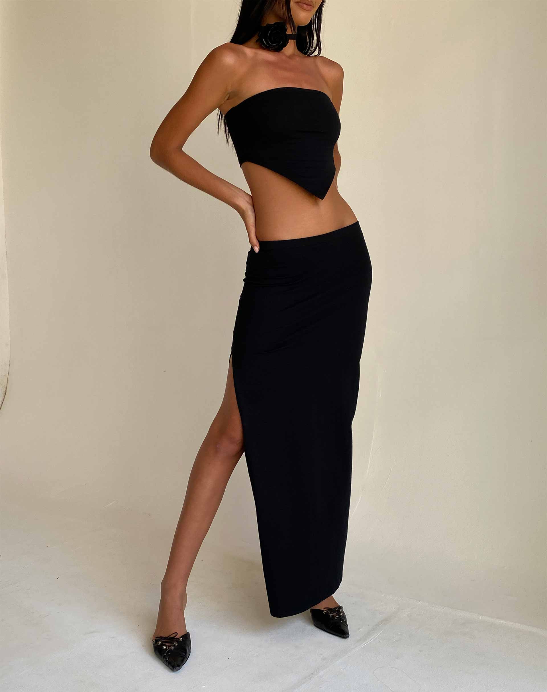 Stusie Split Hem Maxi Skirt in Black - Awmao