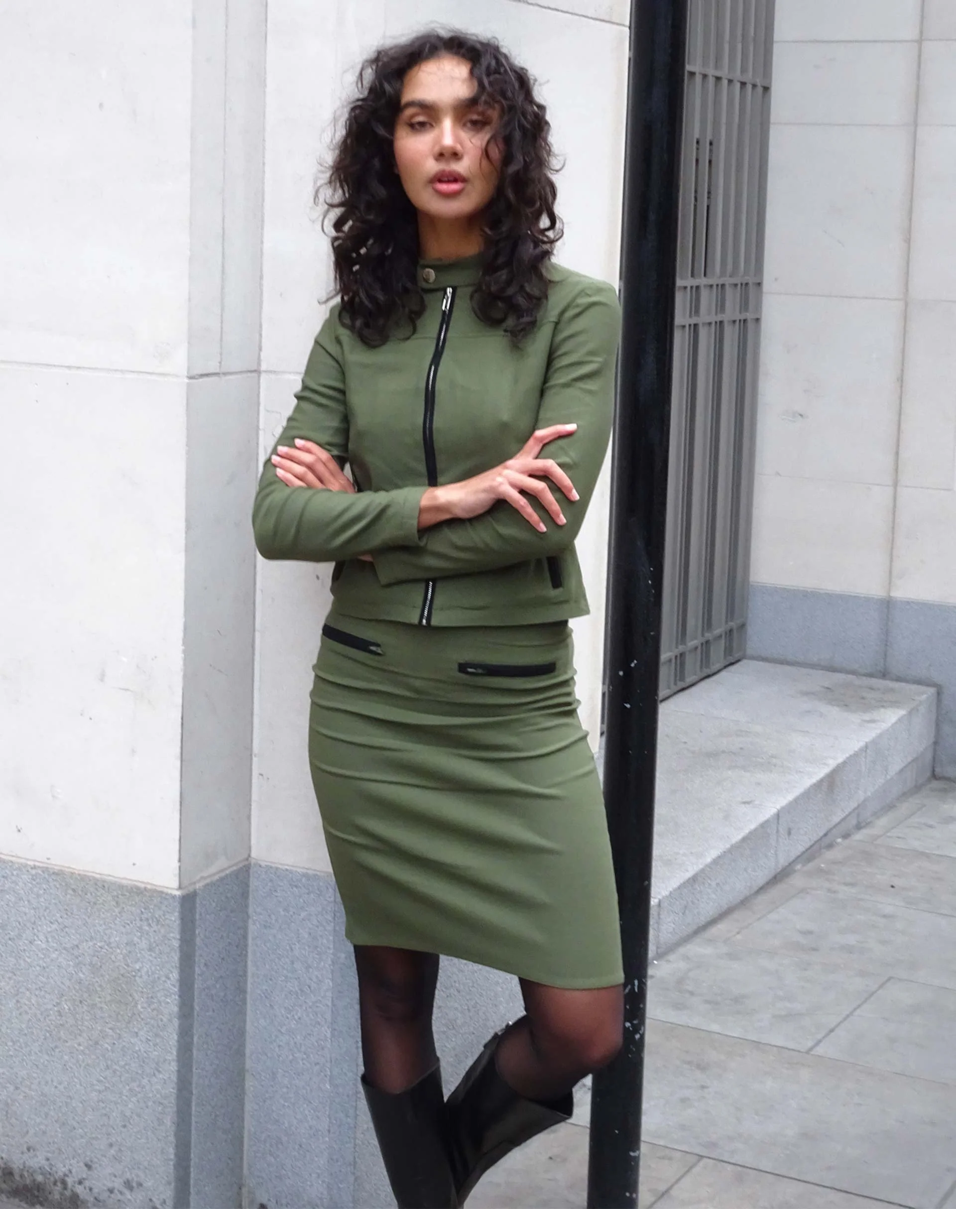 Pandu Midi Skirt in Tailoring Army Green - Awmao