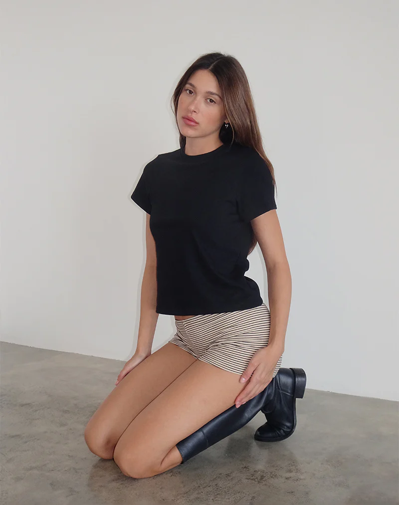 Sakha Boxy Top in Plain Black - Awmao