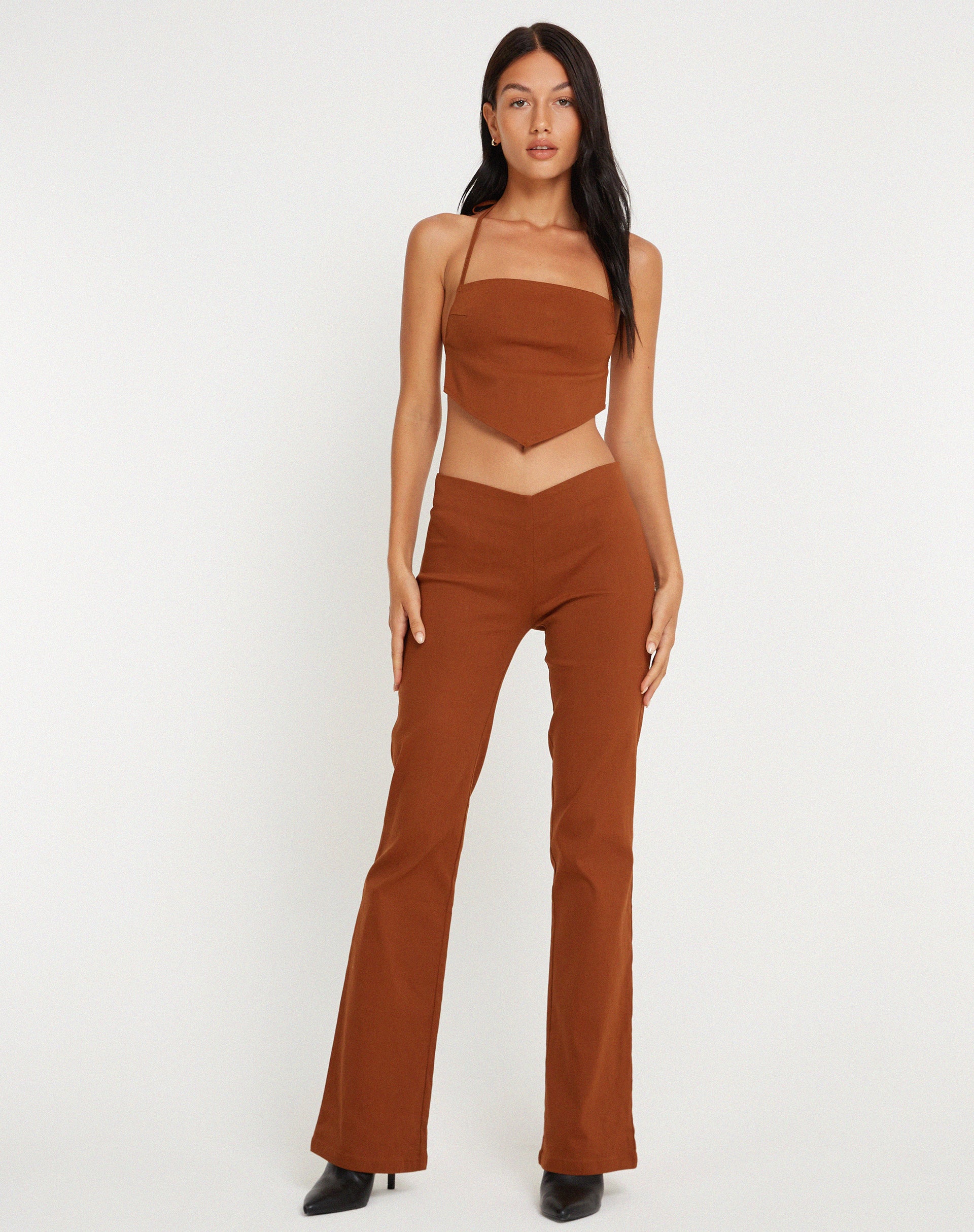 Zirnia Trouser in Coffee Bean - Awmao