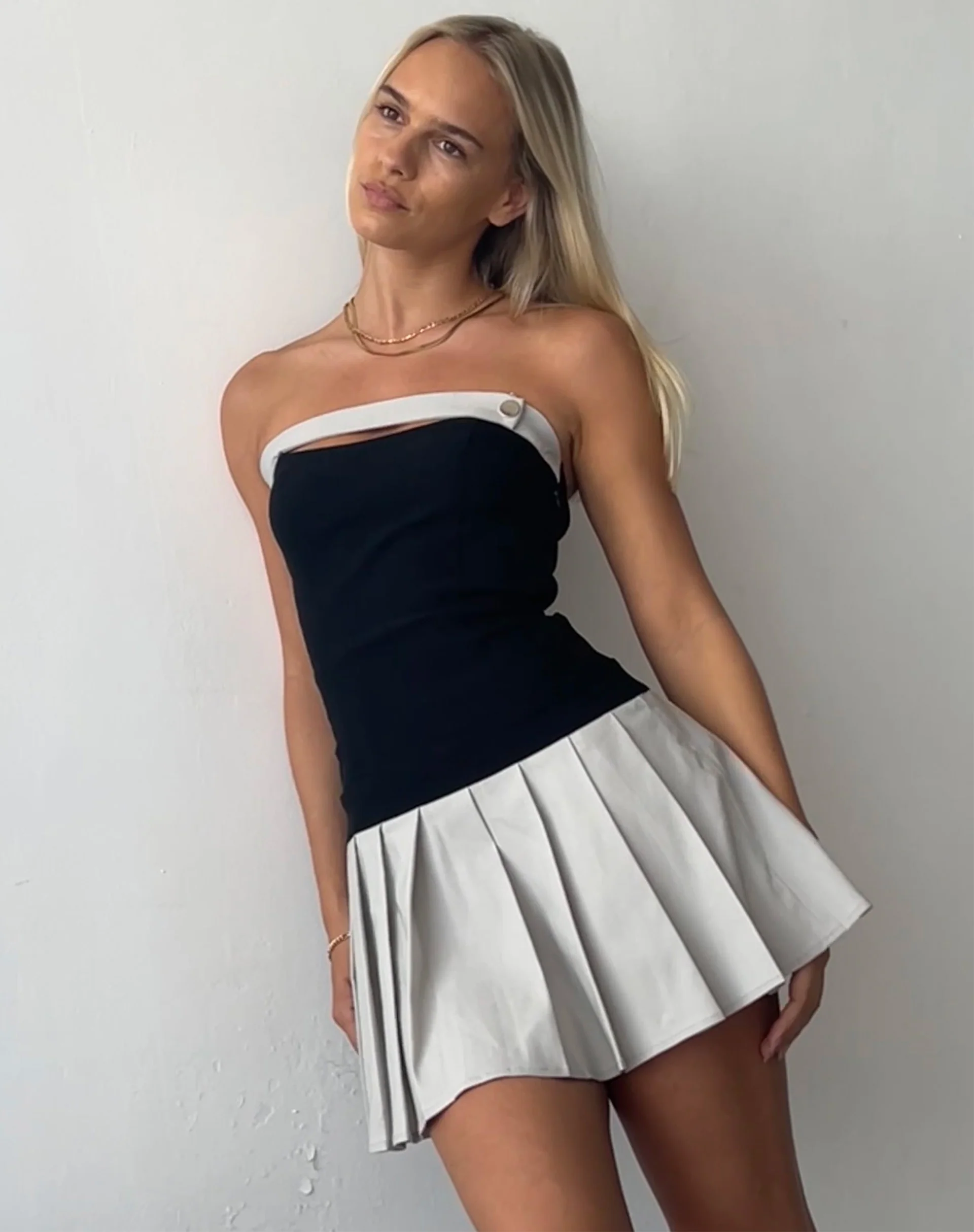 Lisma Bandeau Cut-out Mini Dress in Tailoring Grey and Black - Awmao