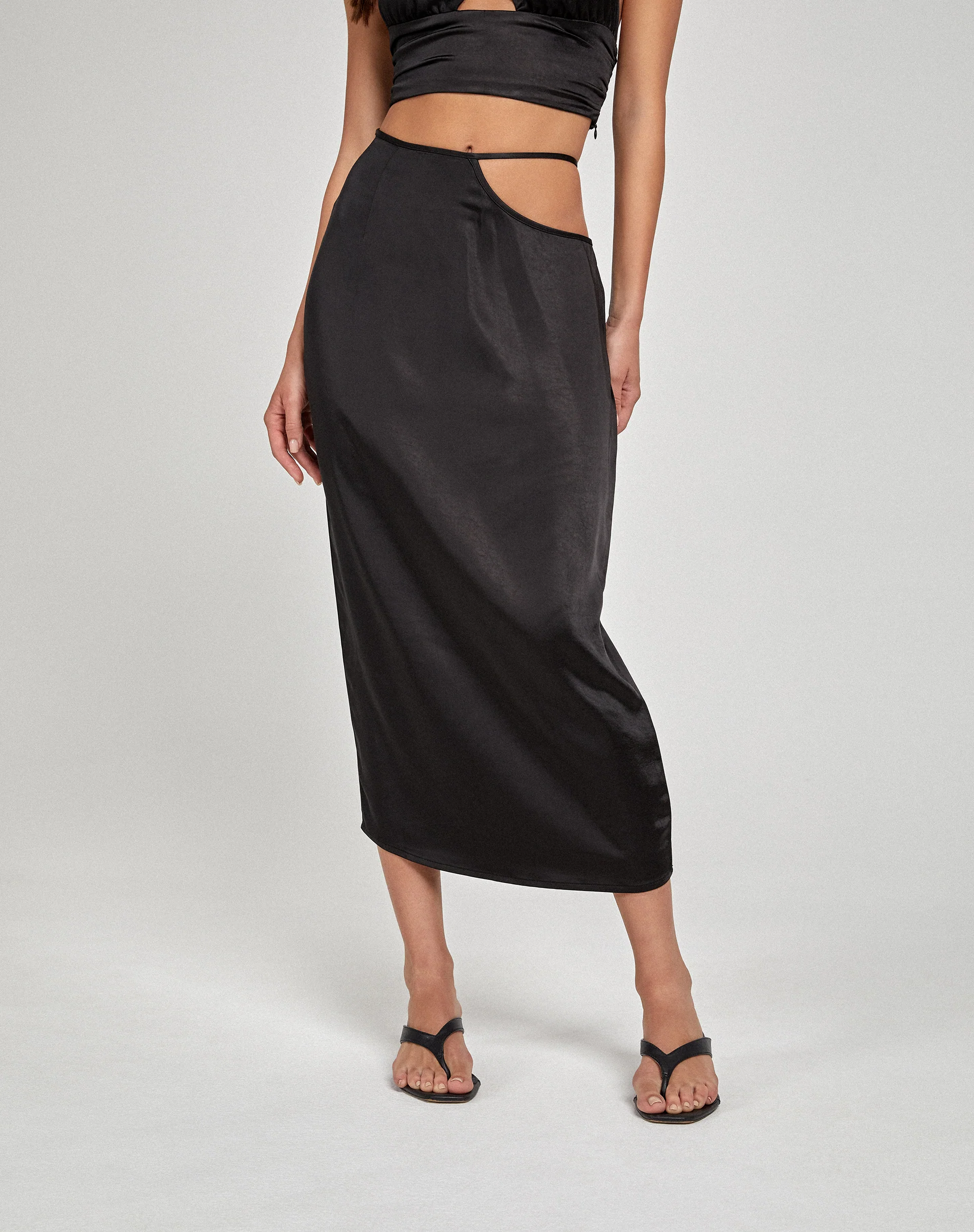 Gardy Midi Skirt in Satin Black - Awmao