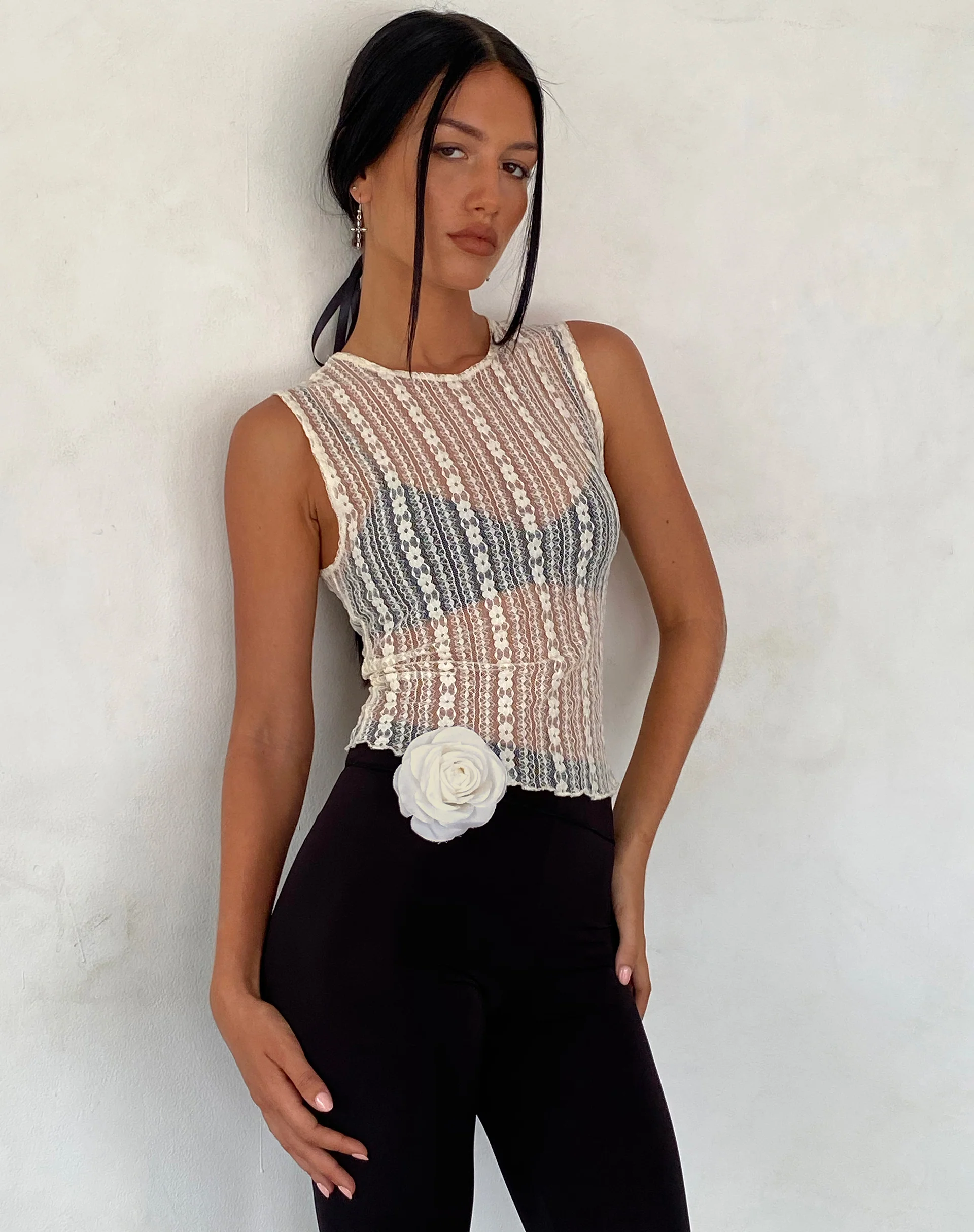 Monelo Unlined Vest Top in Ditsy Floral Cream Lace - Awmao