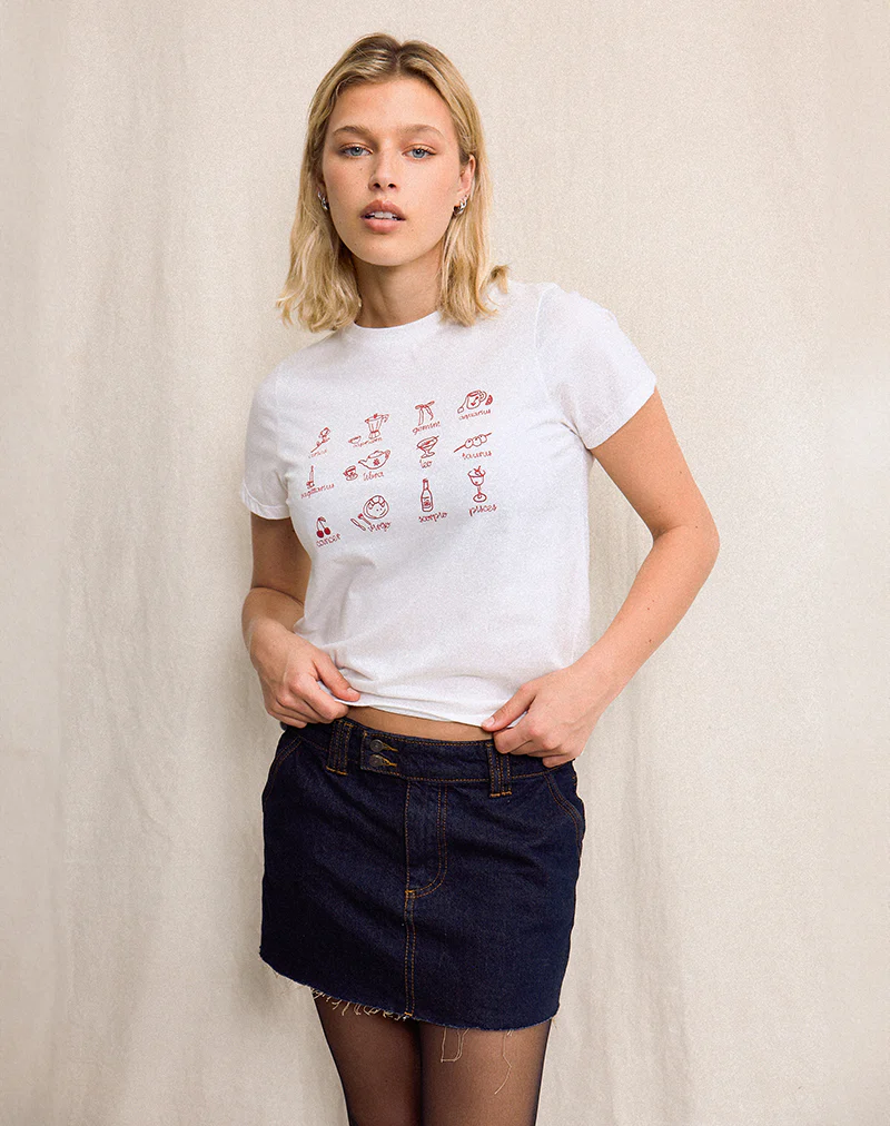 Saki Tee in White with Red Star Signs Print - Awmao