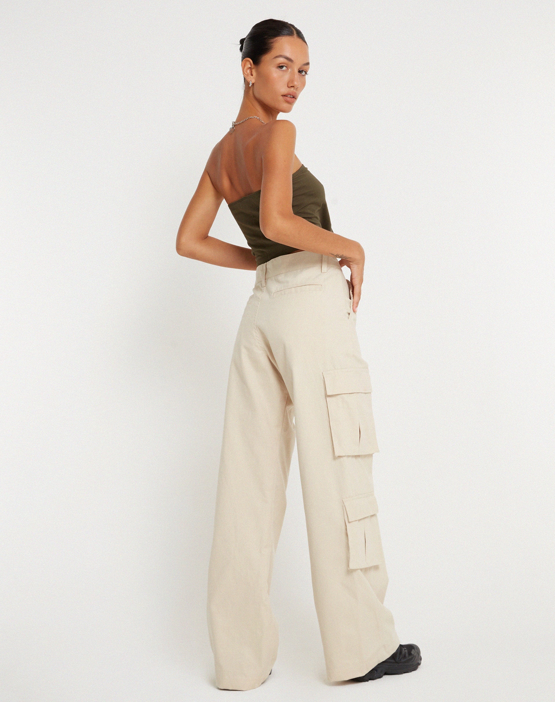 Shan Wide Leg Trouser in Ecru - Awmao