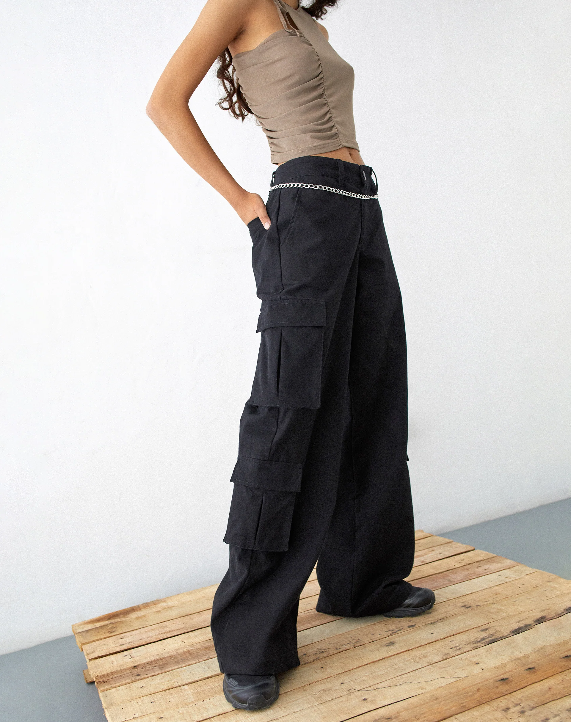 MOTEL X JACQUIE Shan Wide Leg Trouser in Black - Awmao