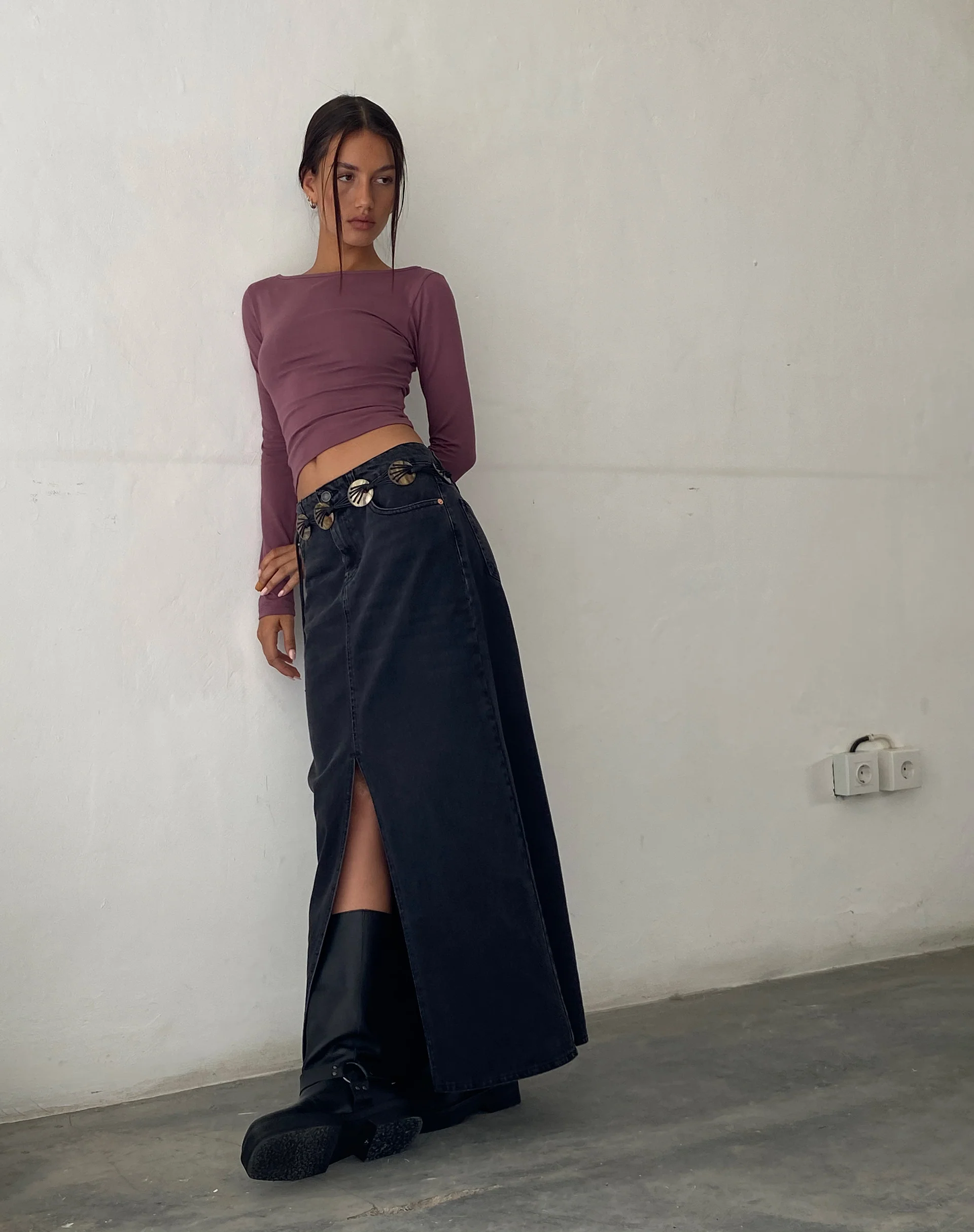 Low Rise Denim Maxi Skirt in Vintage Black - Awmao
