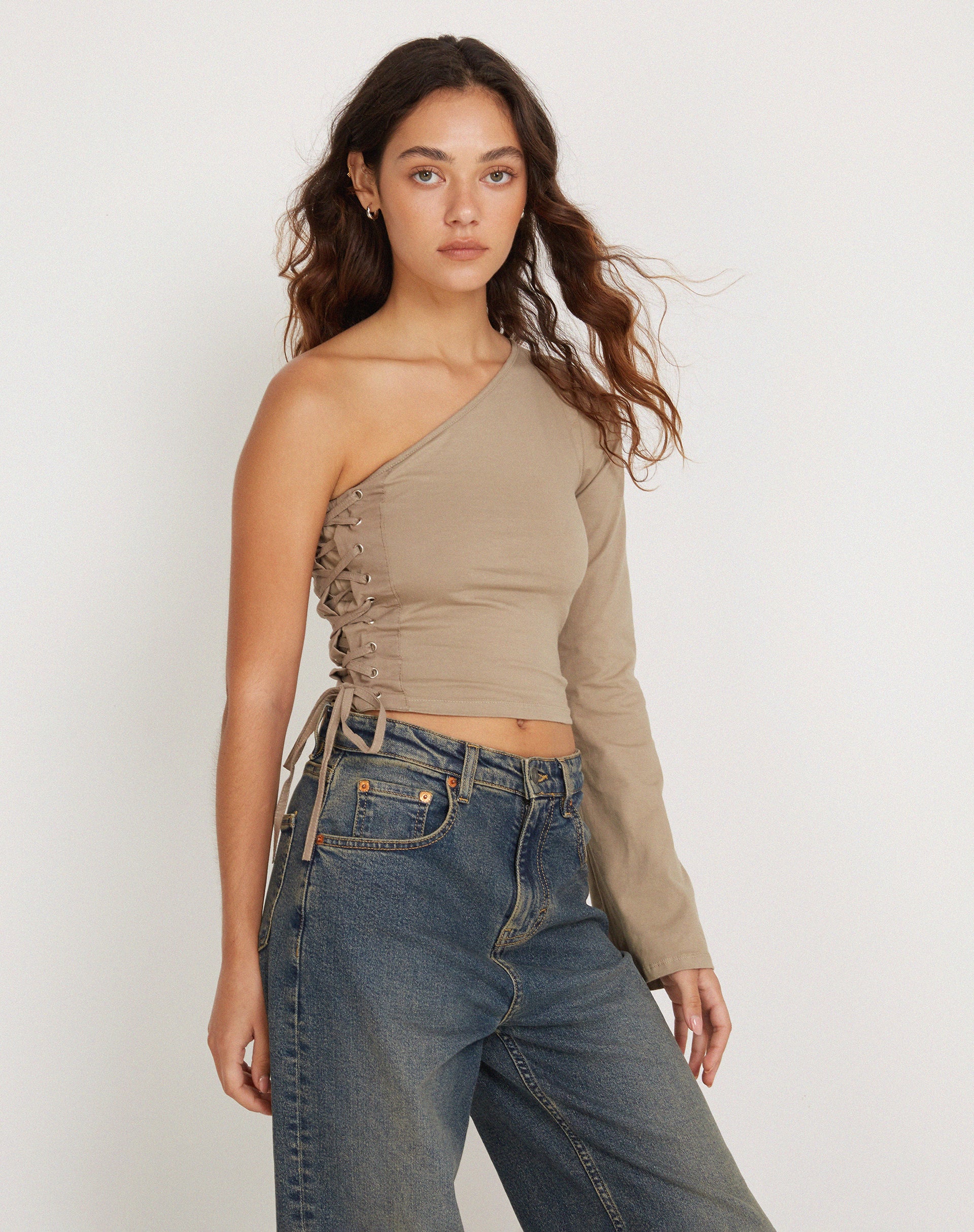 Quinley One Sleeve Top in London Fog - Awmao