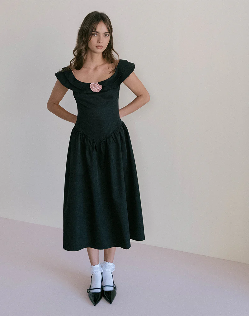 Radovan Midi Dress in Black - Awmao