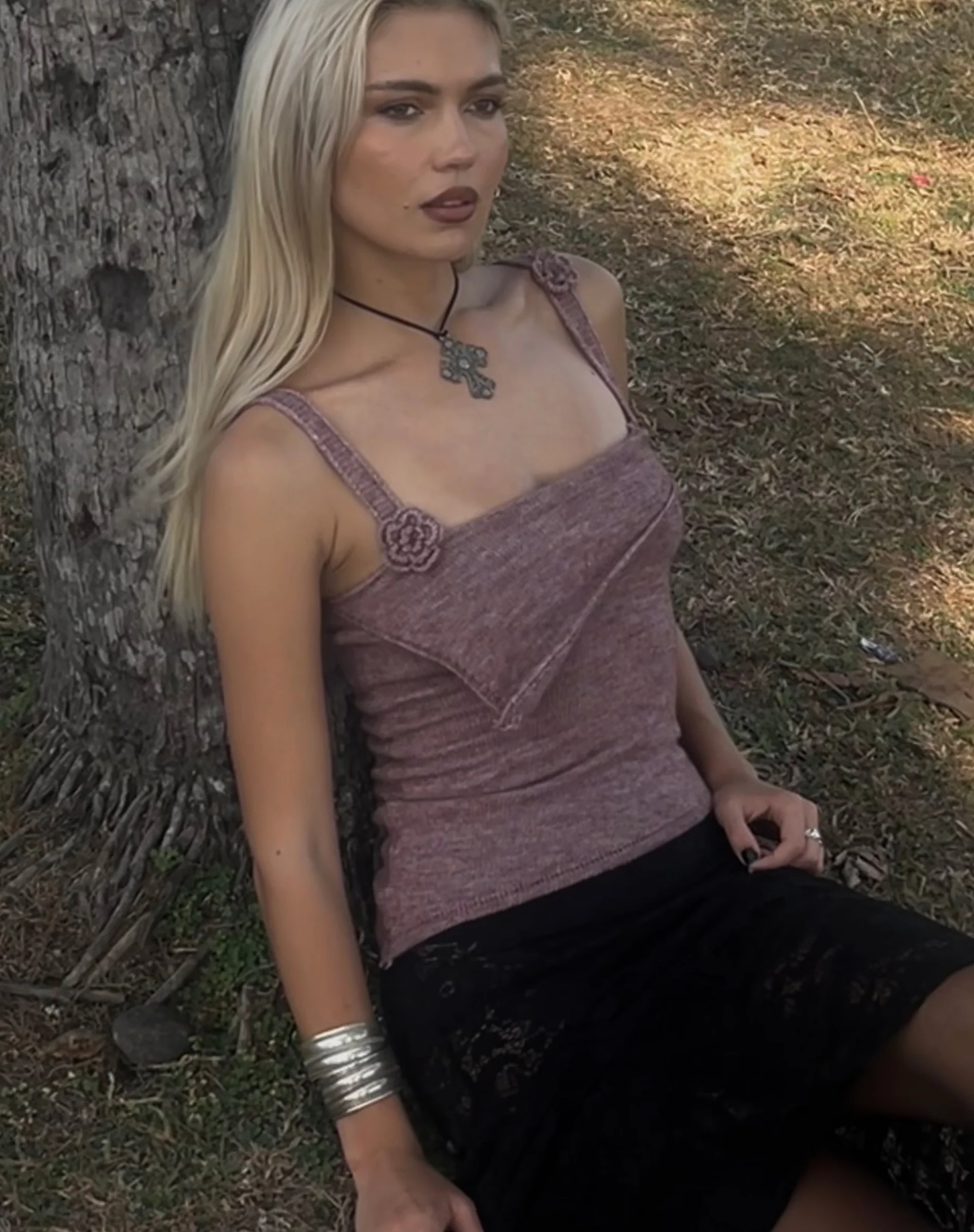 Juliet Rosette Cami Top in Knitted Maroon - Awmao
