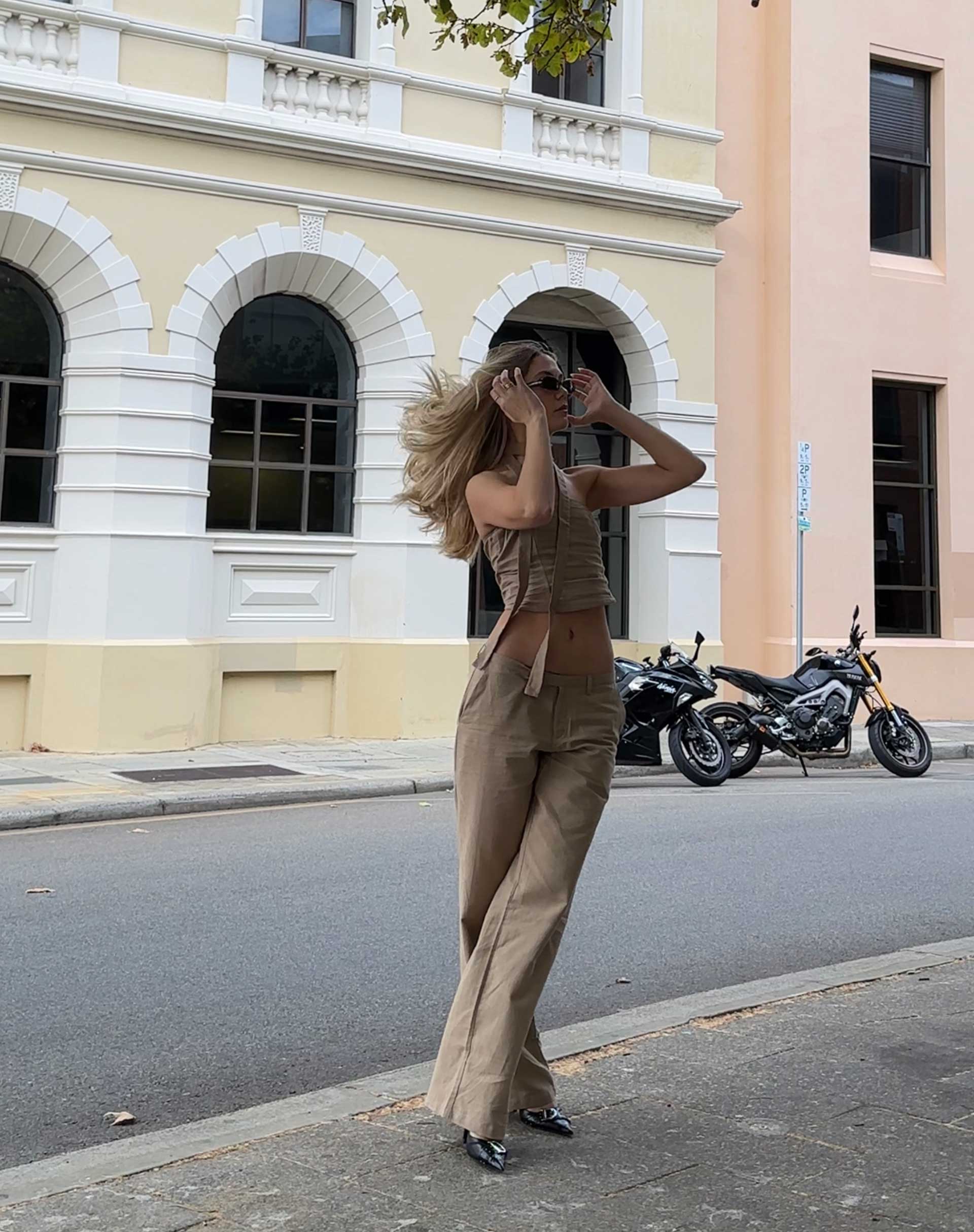 MOTEL X JACQUIE Jawi Trouser in Light Taupe - Awmao