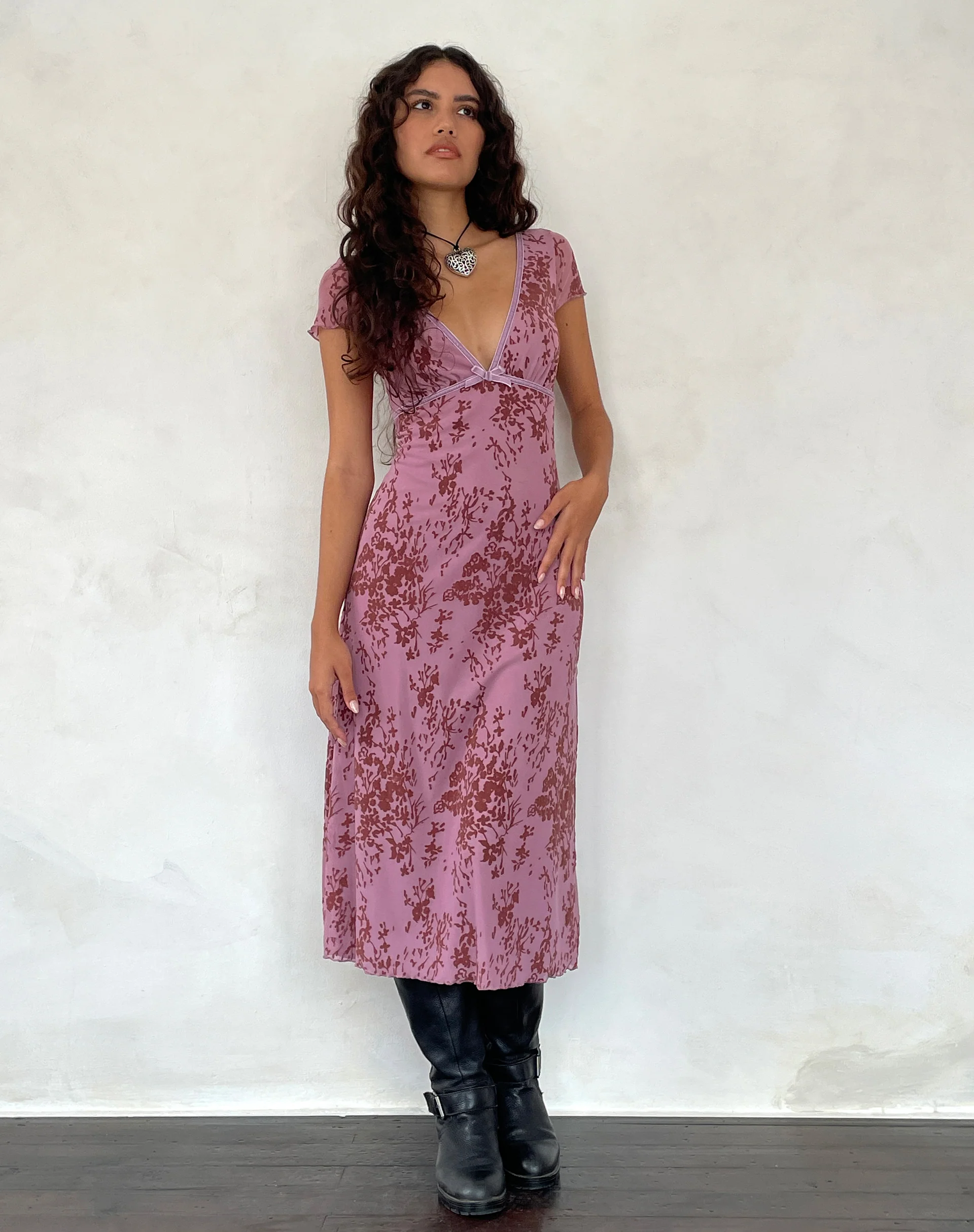 Vilinia Midi Dress in Abstract Botanic Mauve - Awmao