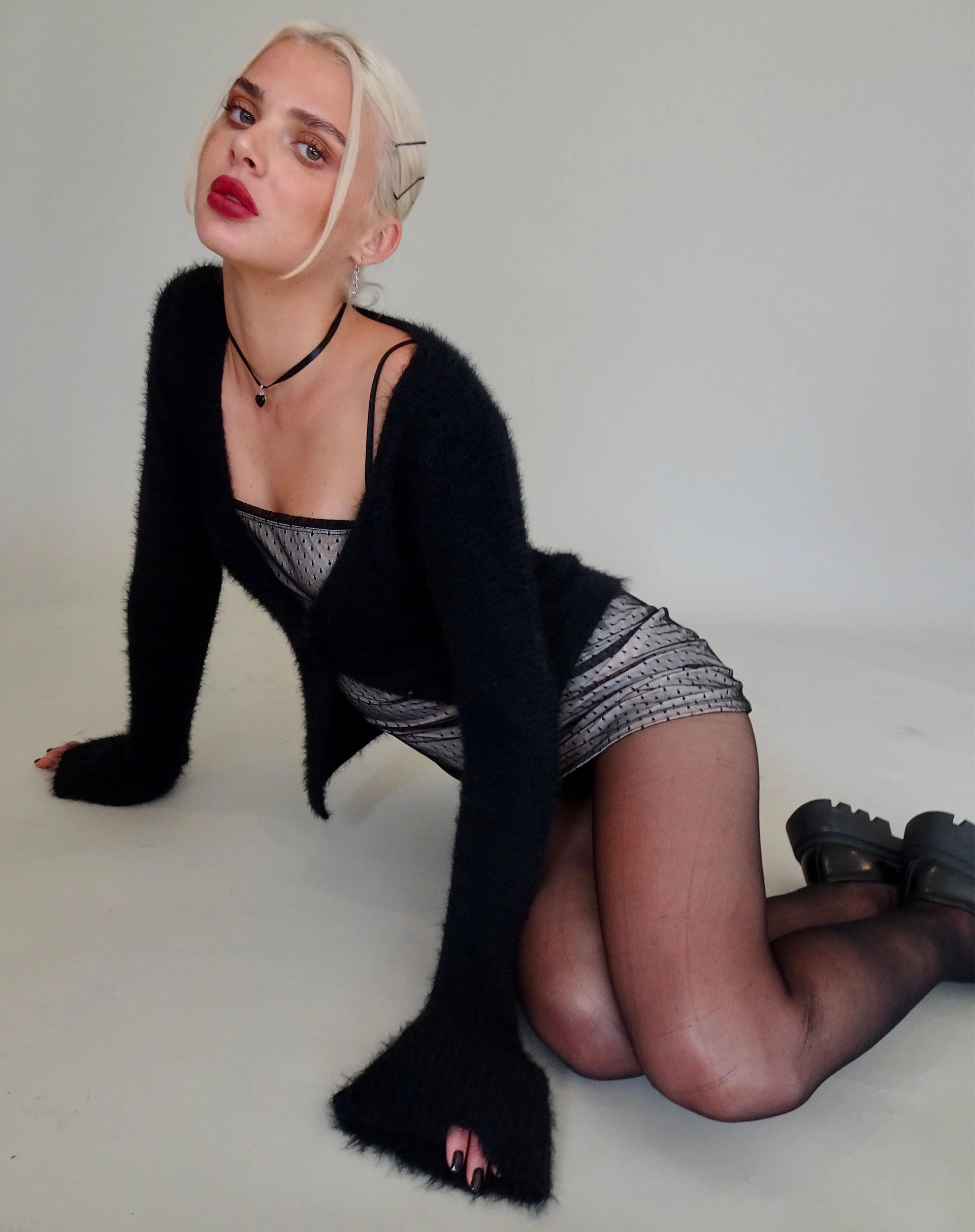 Kazka Cardi in Black - Awmao