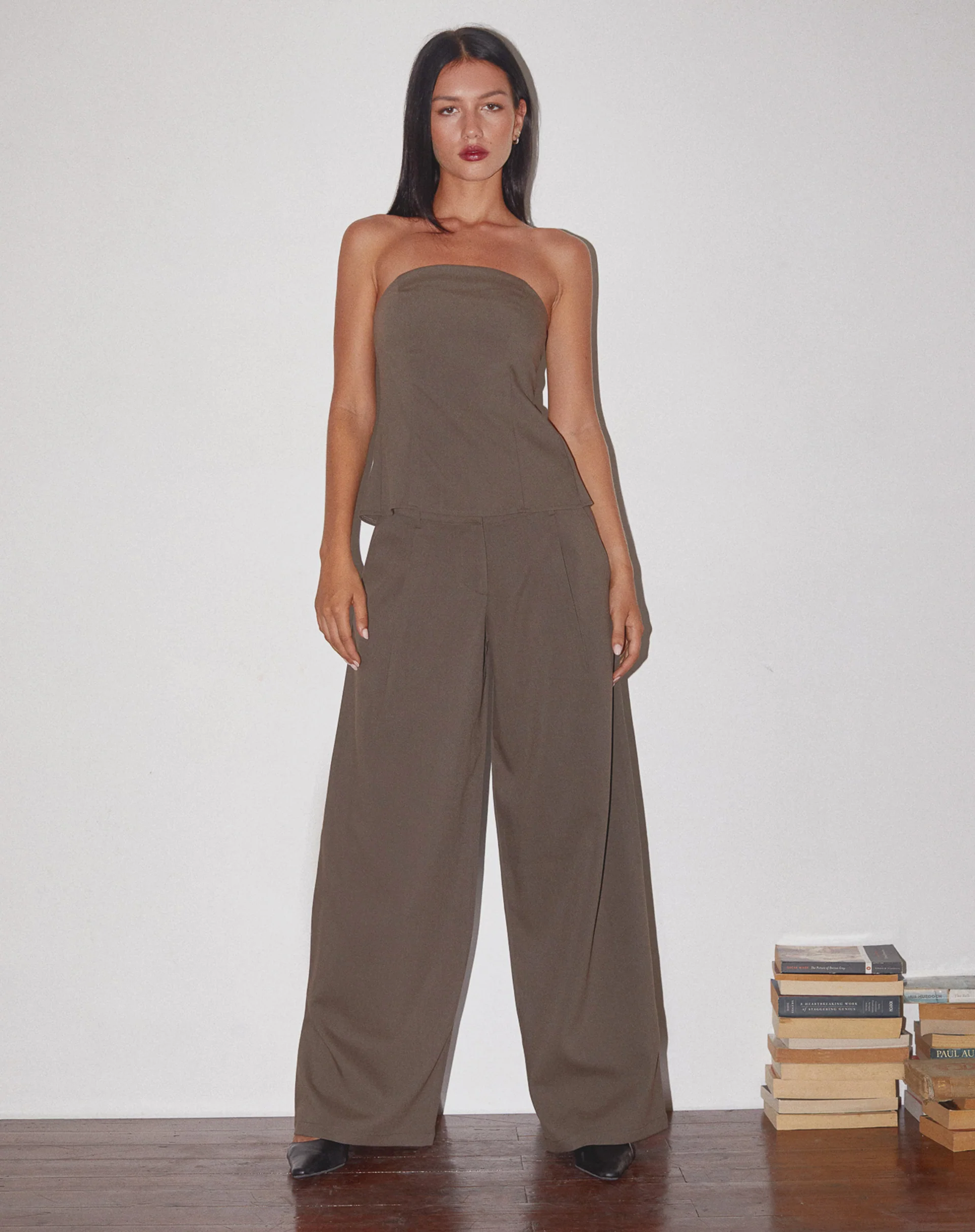 Salisu Wide Leg Trouser in Tailoring Taupe - Awmao