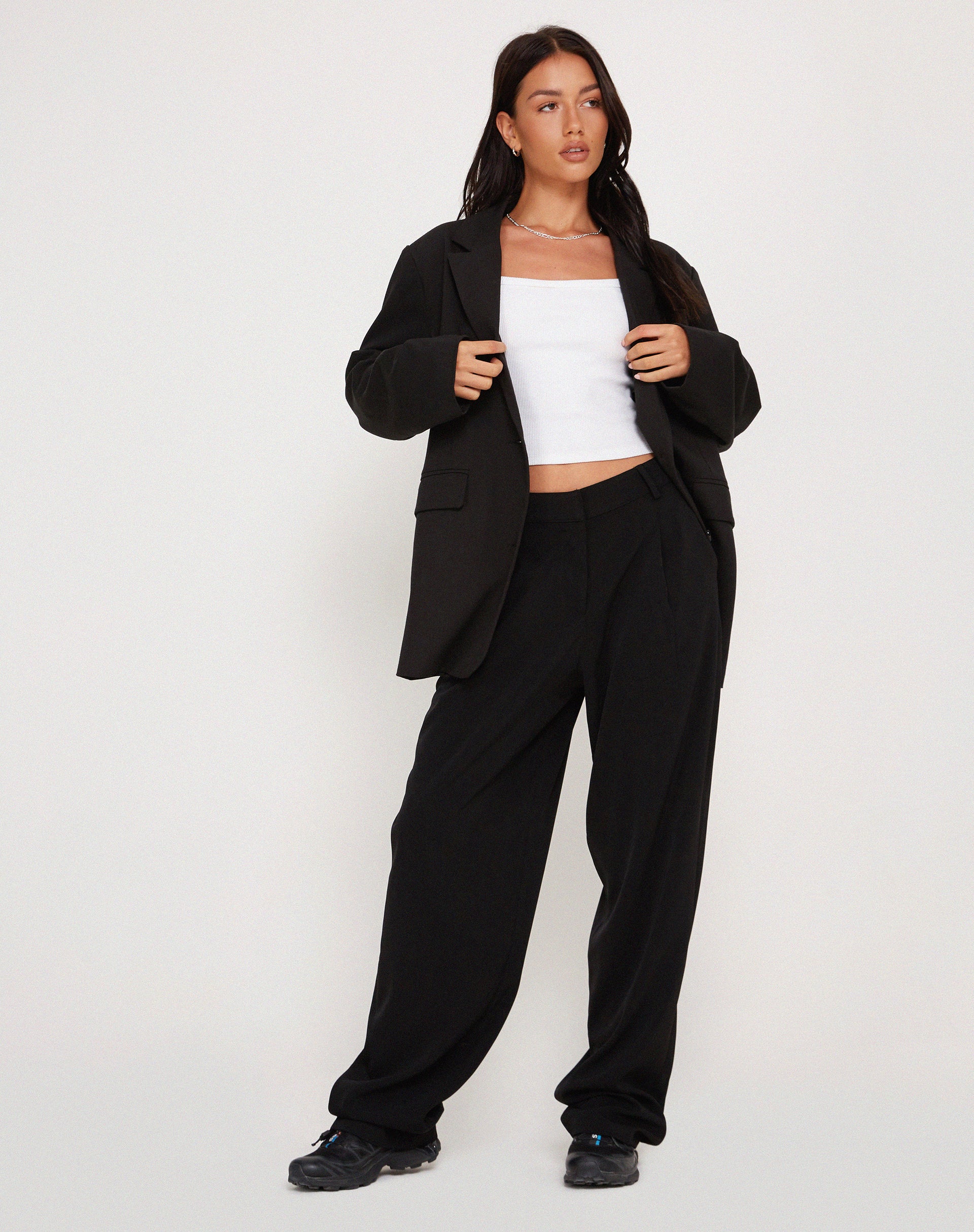 Sakaria Wide Leg Trouser in Tailoring Black - Awmao