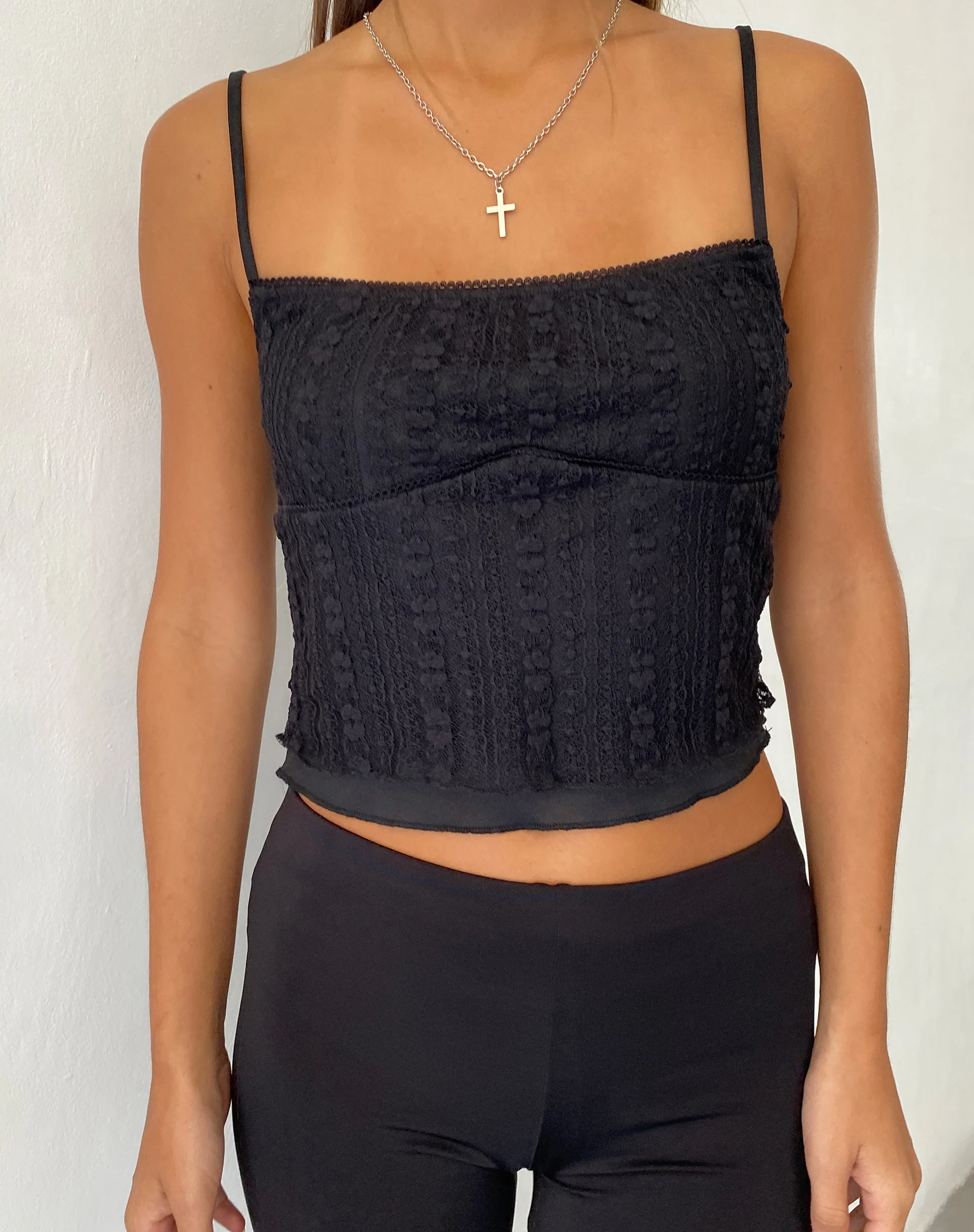 Deska Cami Top in Lace Black - Awmao