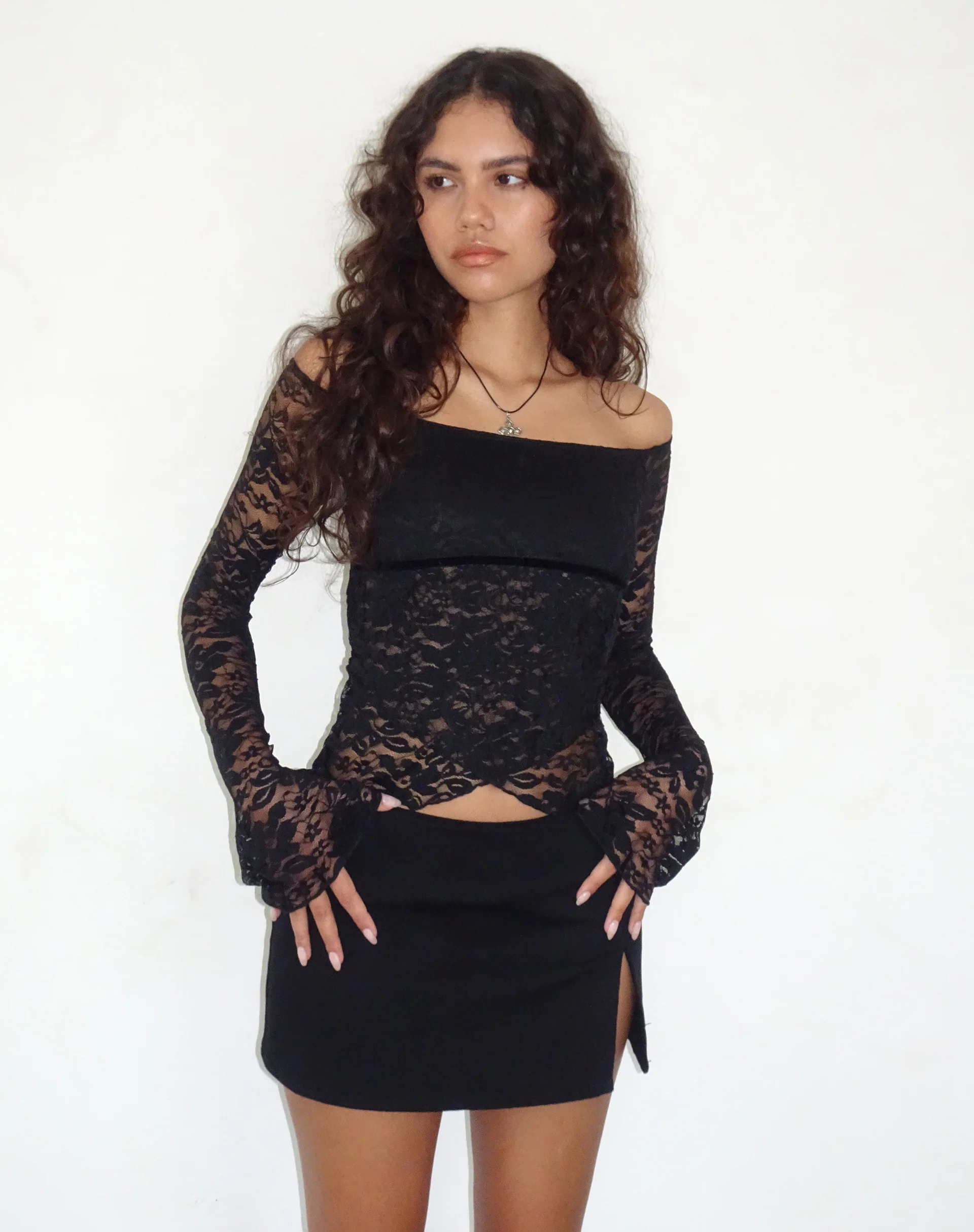 Kawila Bardot Top in Floral Lace Jet Black - Awmao