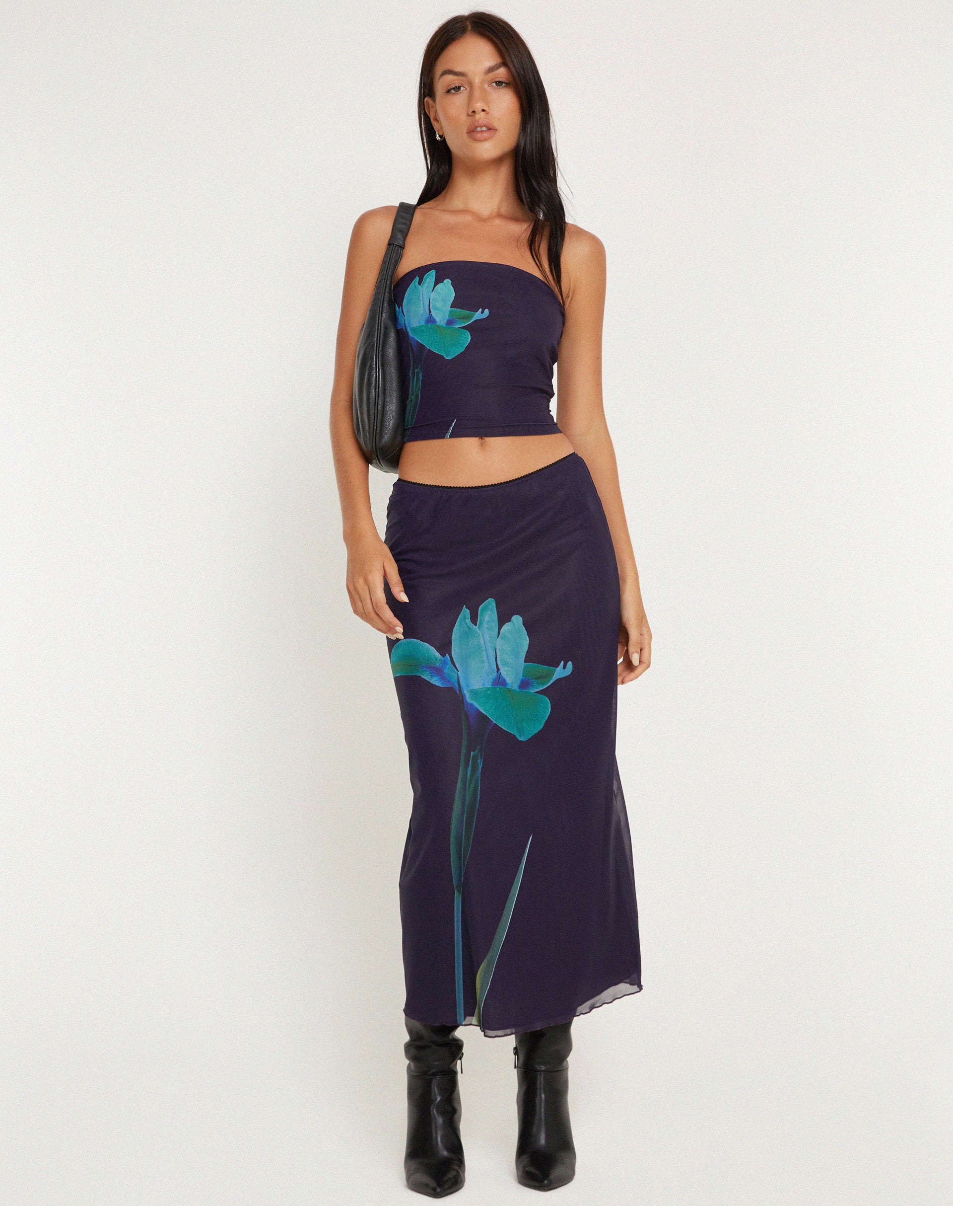 Lassie Midi Skirt in Navy Placement Flower - Awmao