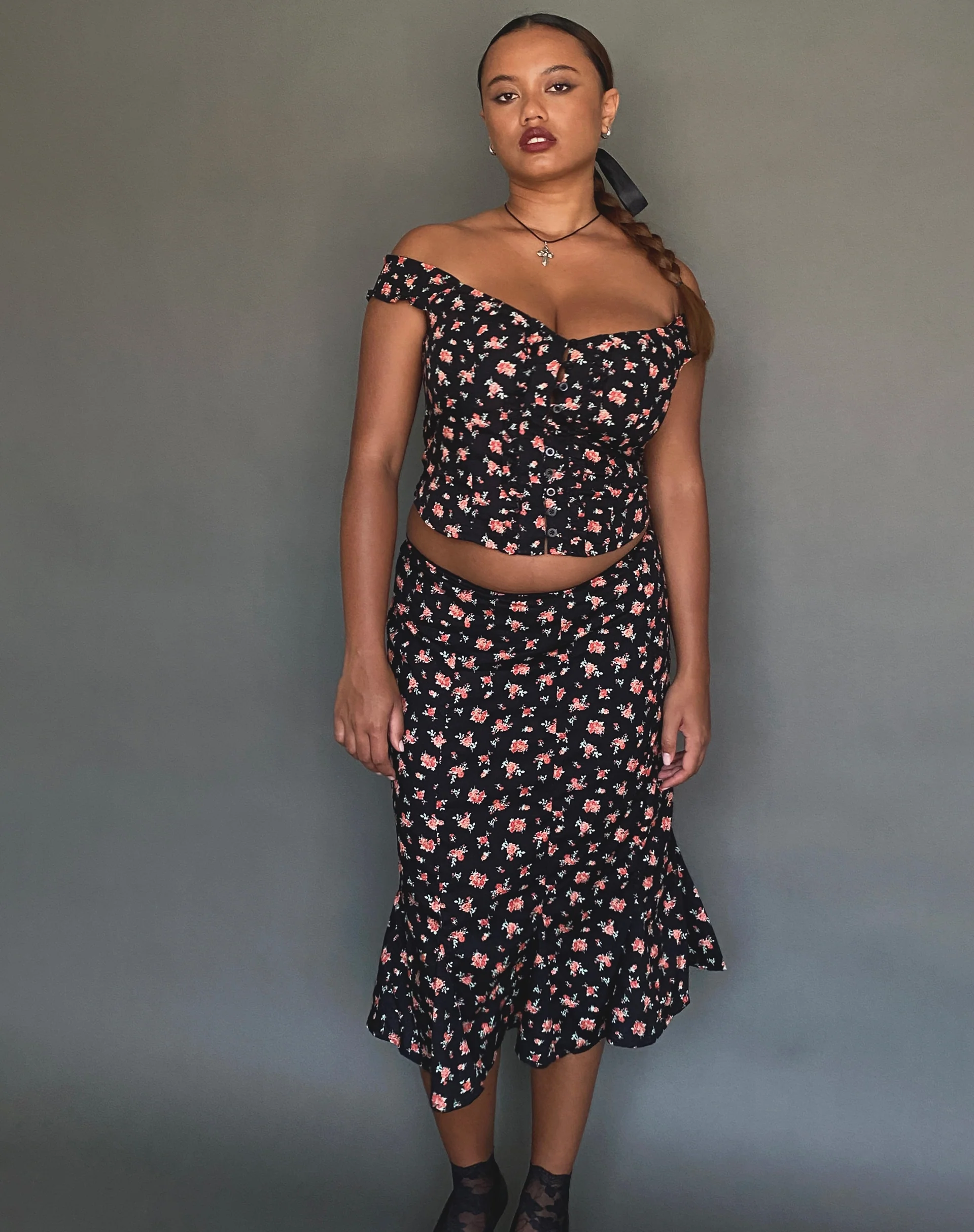 Sima Midi Skirt in Flowing Rose Black - Awmao
